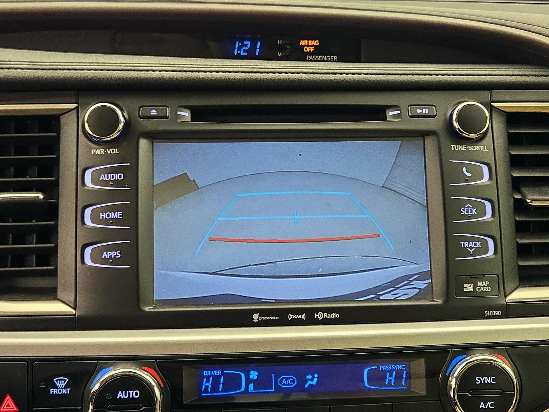 Thumbnail: 2019 Toyota Highlander - 14