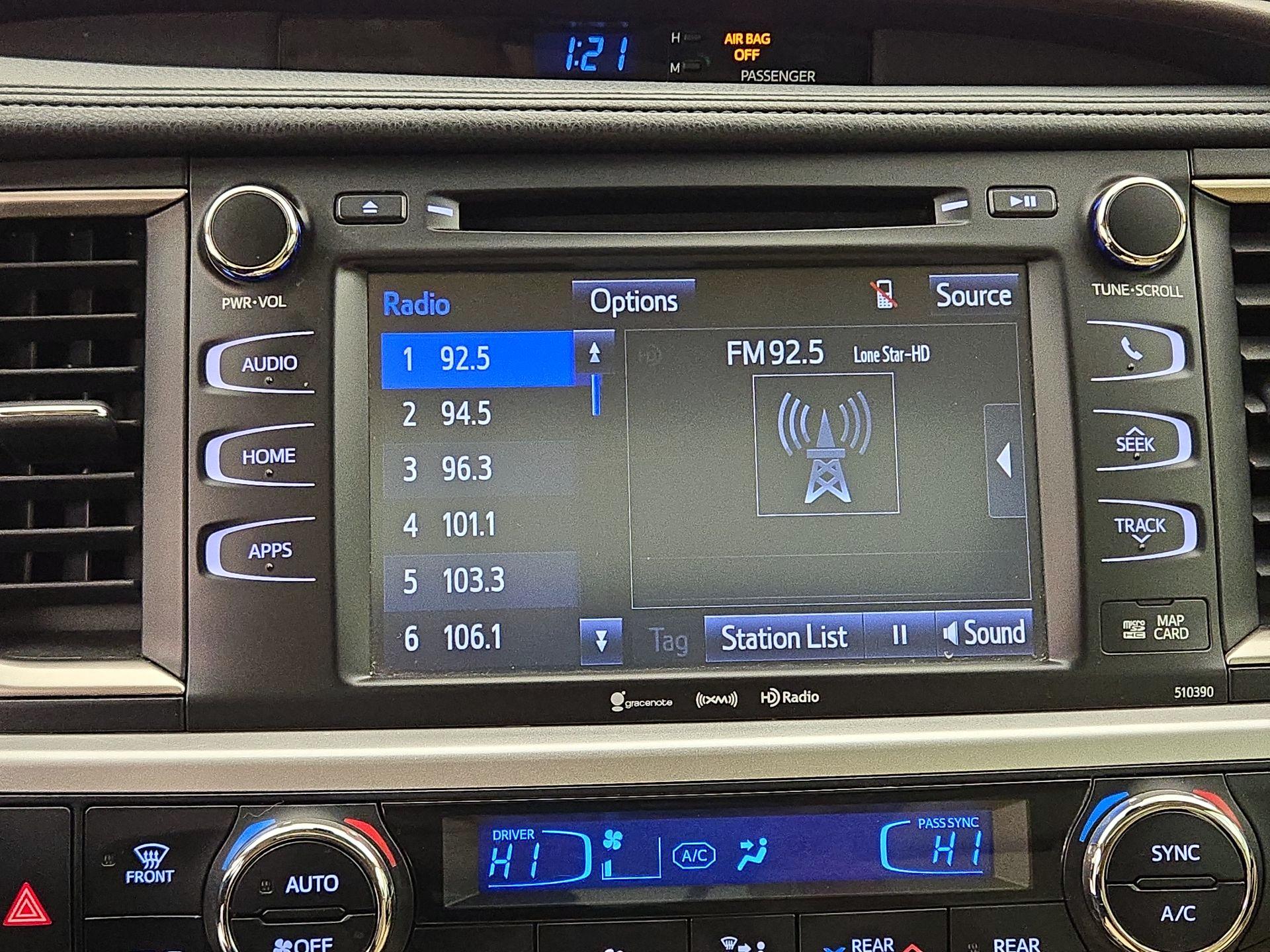 Thumbnail: 2019 Toyota Highlander - 15