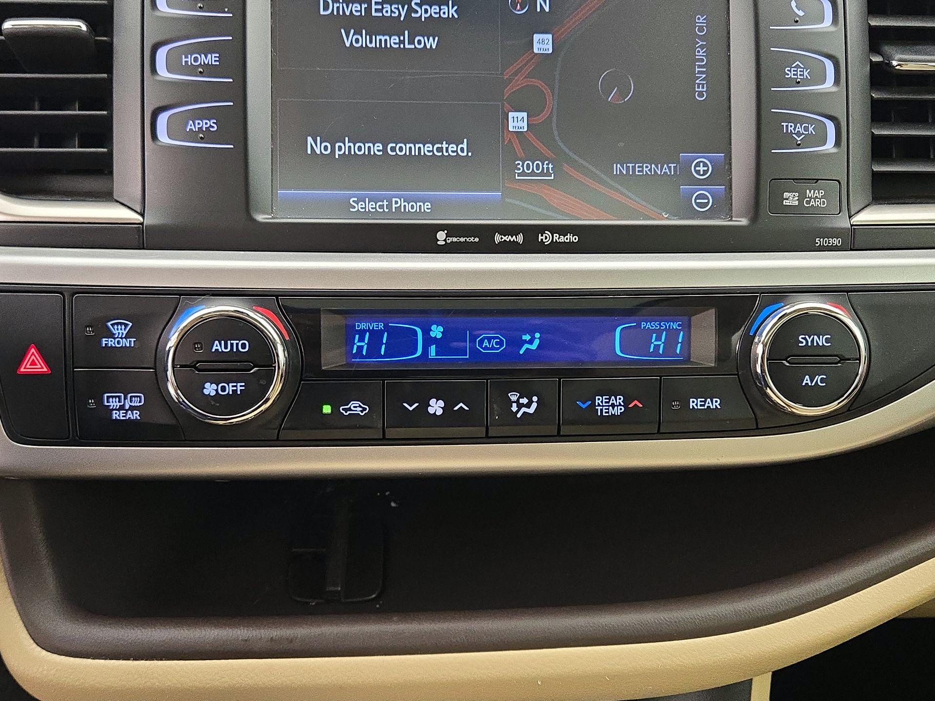 Thumbnail: 2019 Toyota Highlander - 16