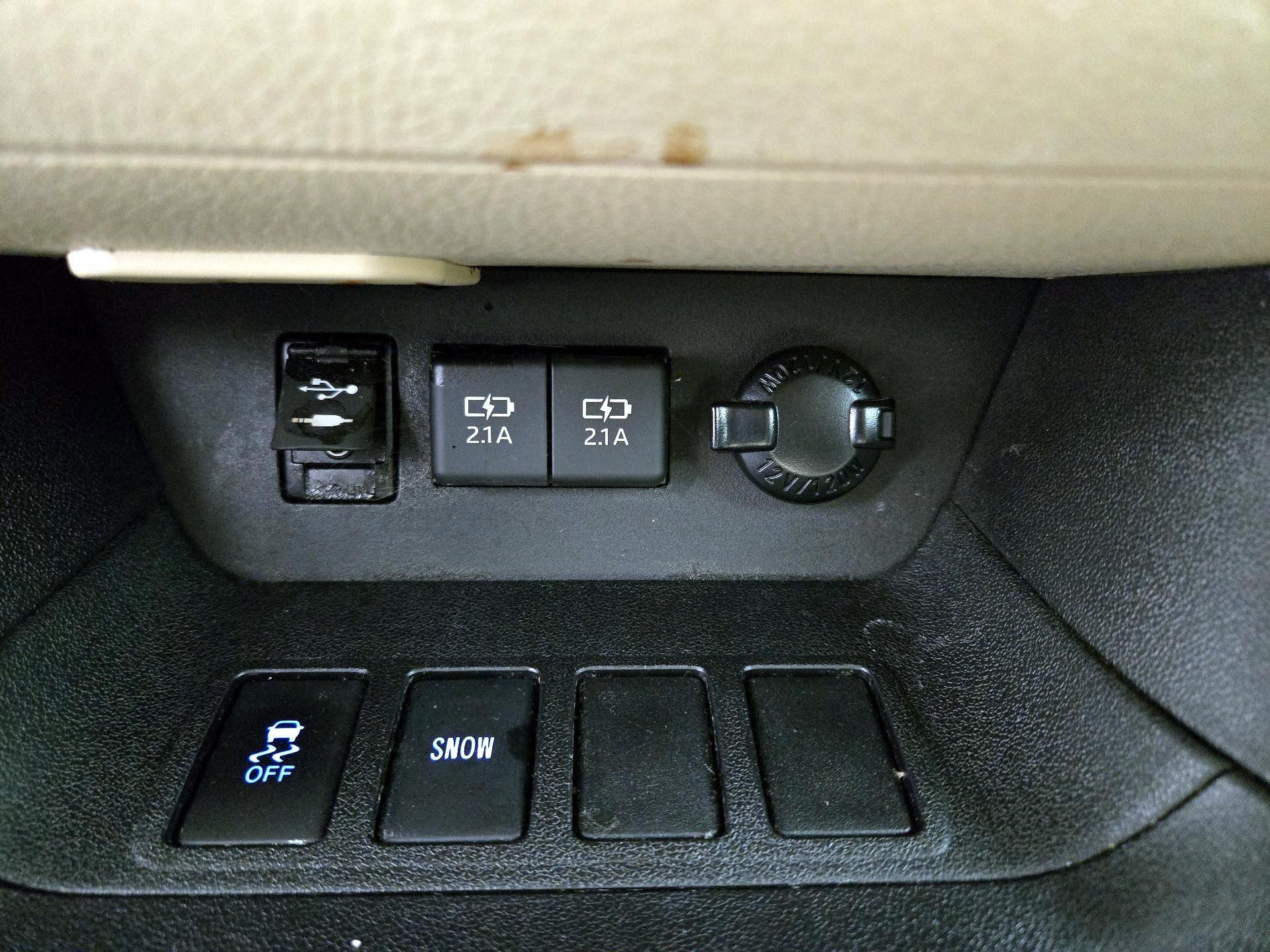 Thumbnail: 2019 Toyota Highlander - 18