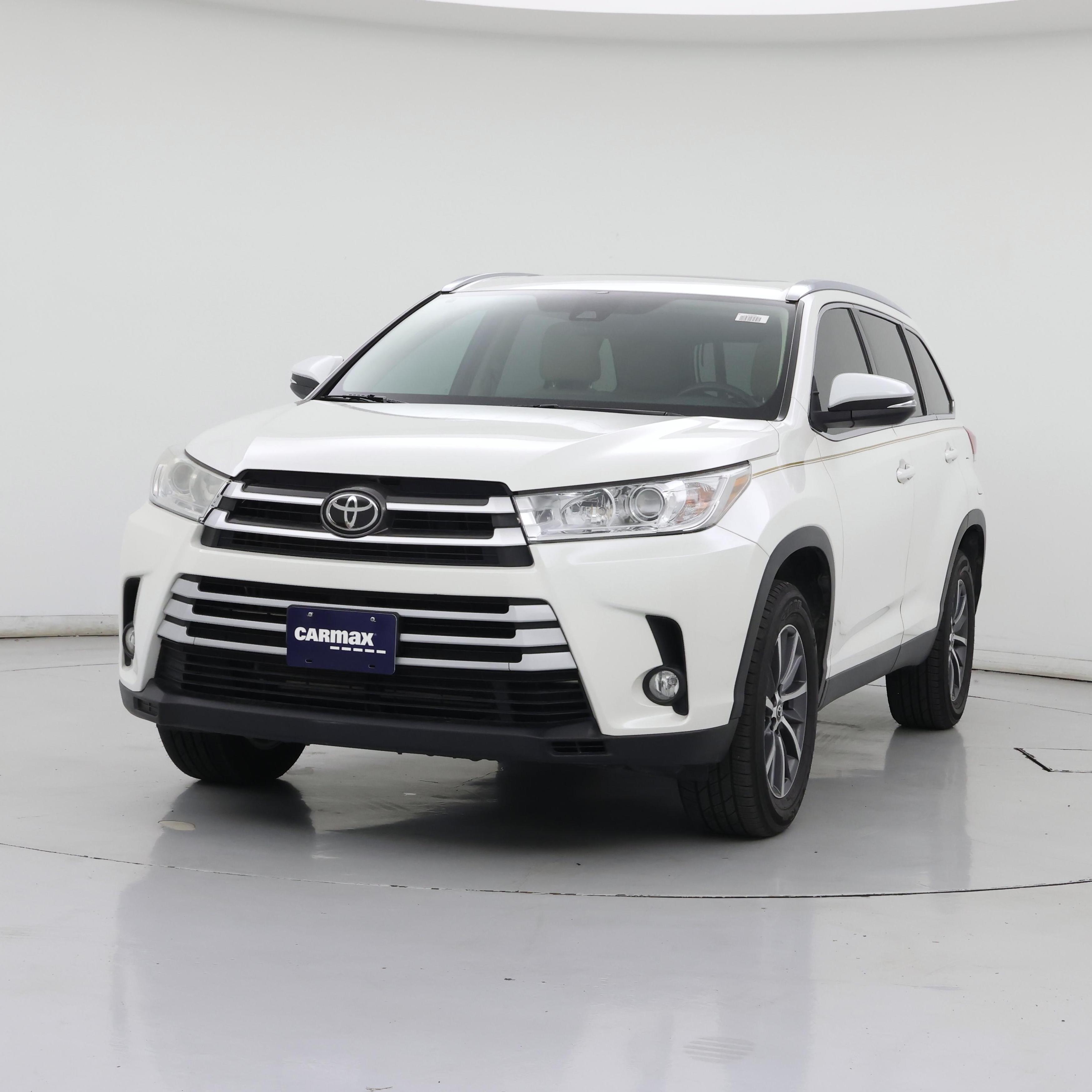 Thumbnail: 2019 Toyota Highlander - 4
