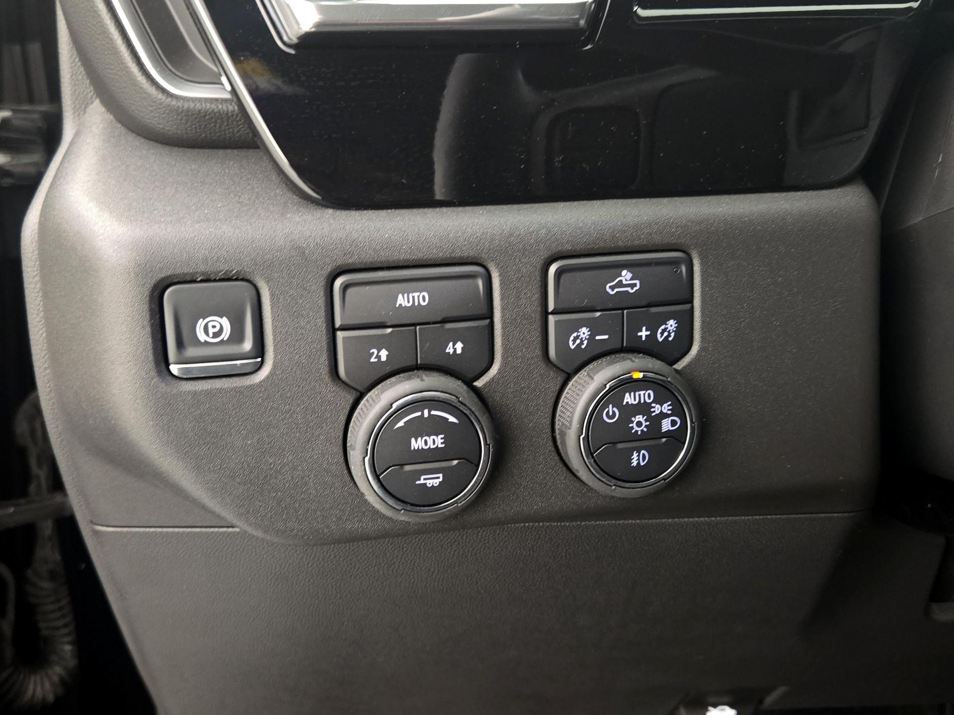 Thumbnail: 2025 Chevrolet Silverado 1500 - 13