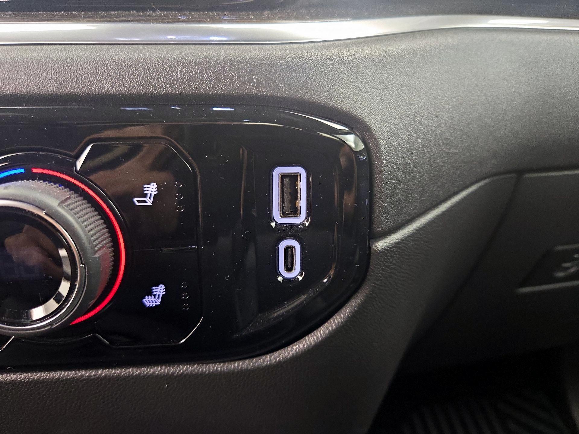 Thumbnail: 2025 Chevrolet Silverado 1500 - 19