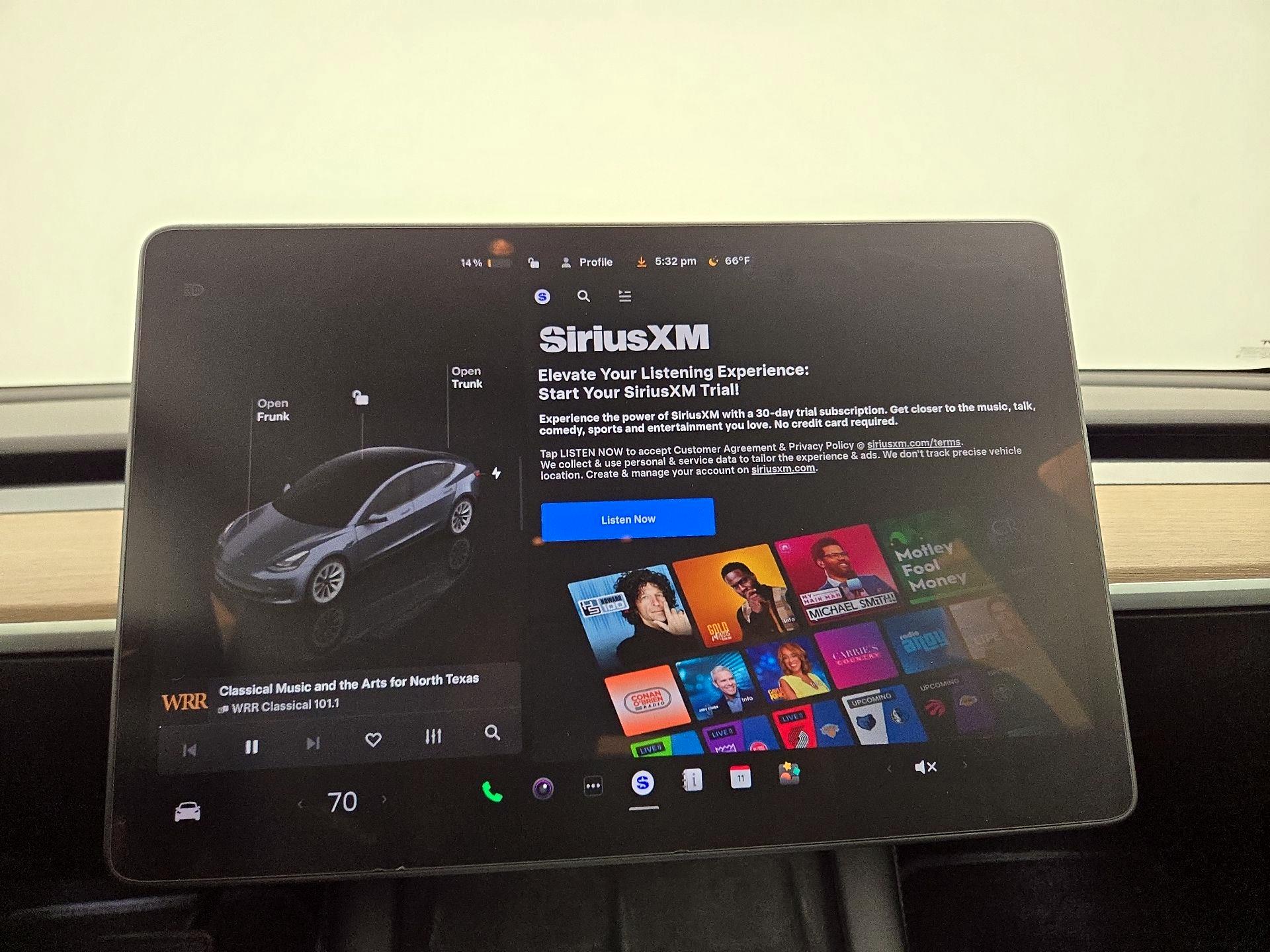 Thumbnail: 2022 Tesla Model 3 - 15