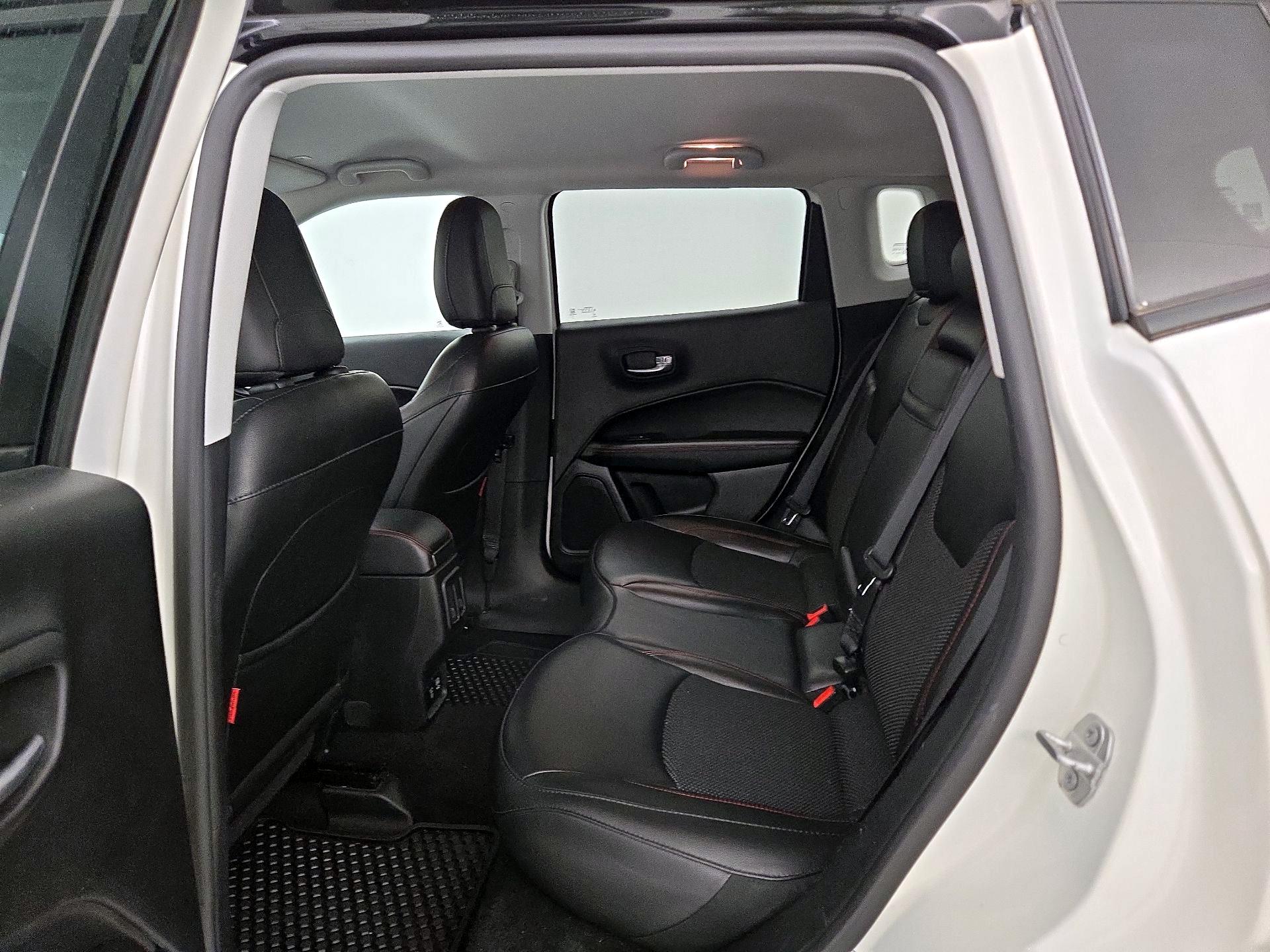 Thumbnail: 2019 Jeep Compass - 19