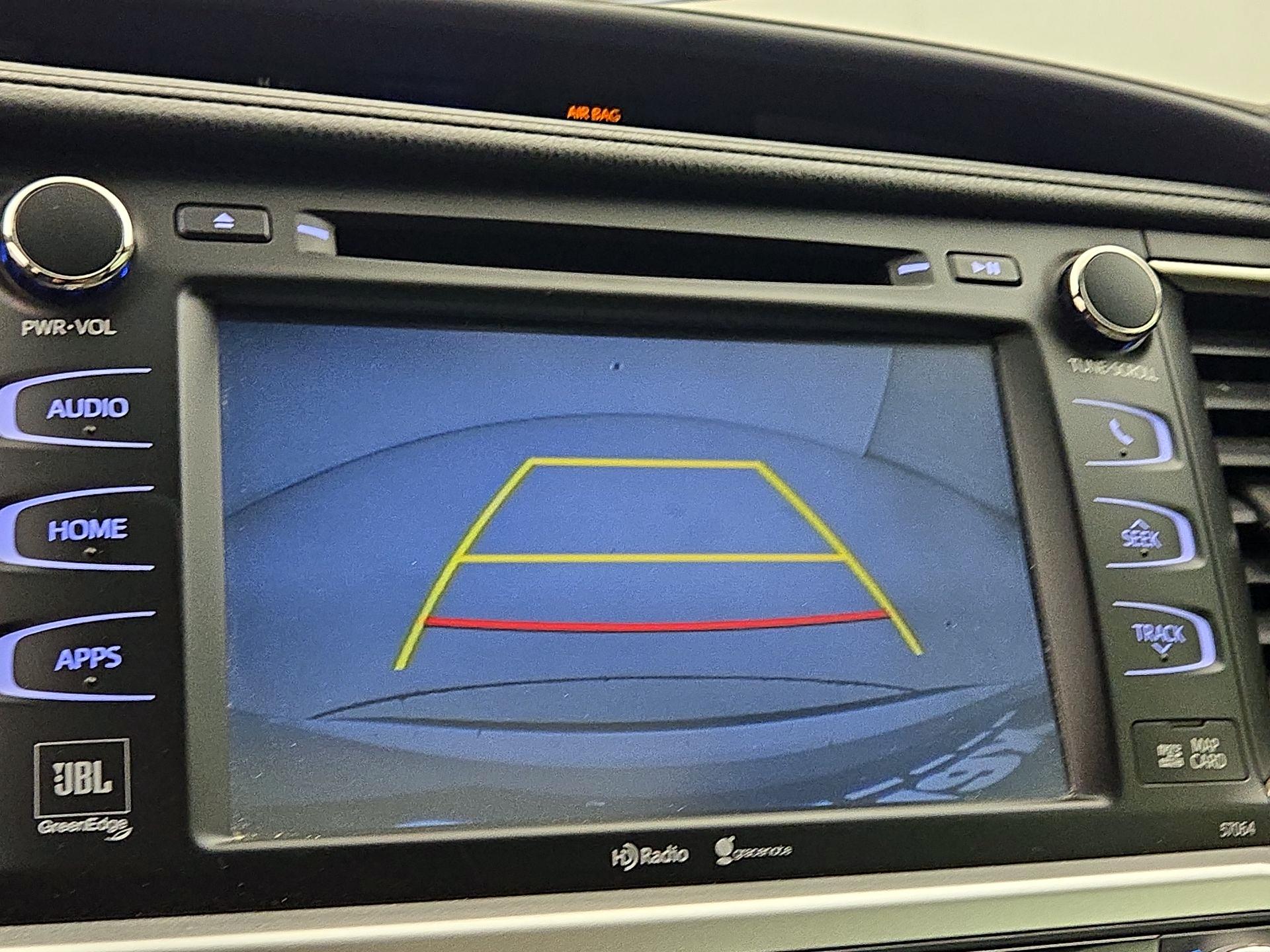 Thumbnail: 2015 Toyota Highlander - 14