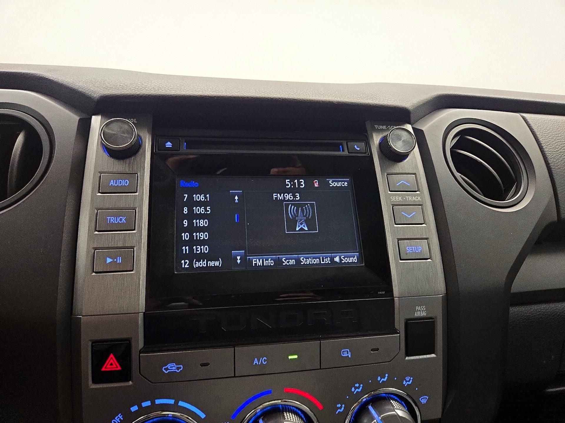 Thumbnail: 2022 Chevrolet Silverado 2500 - 15