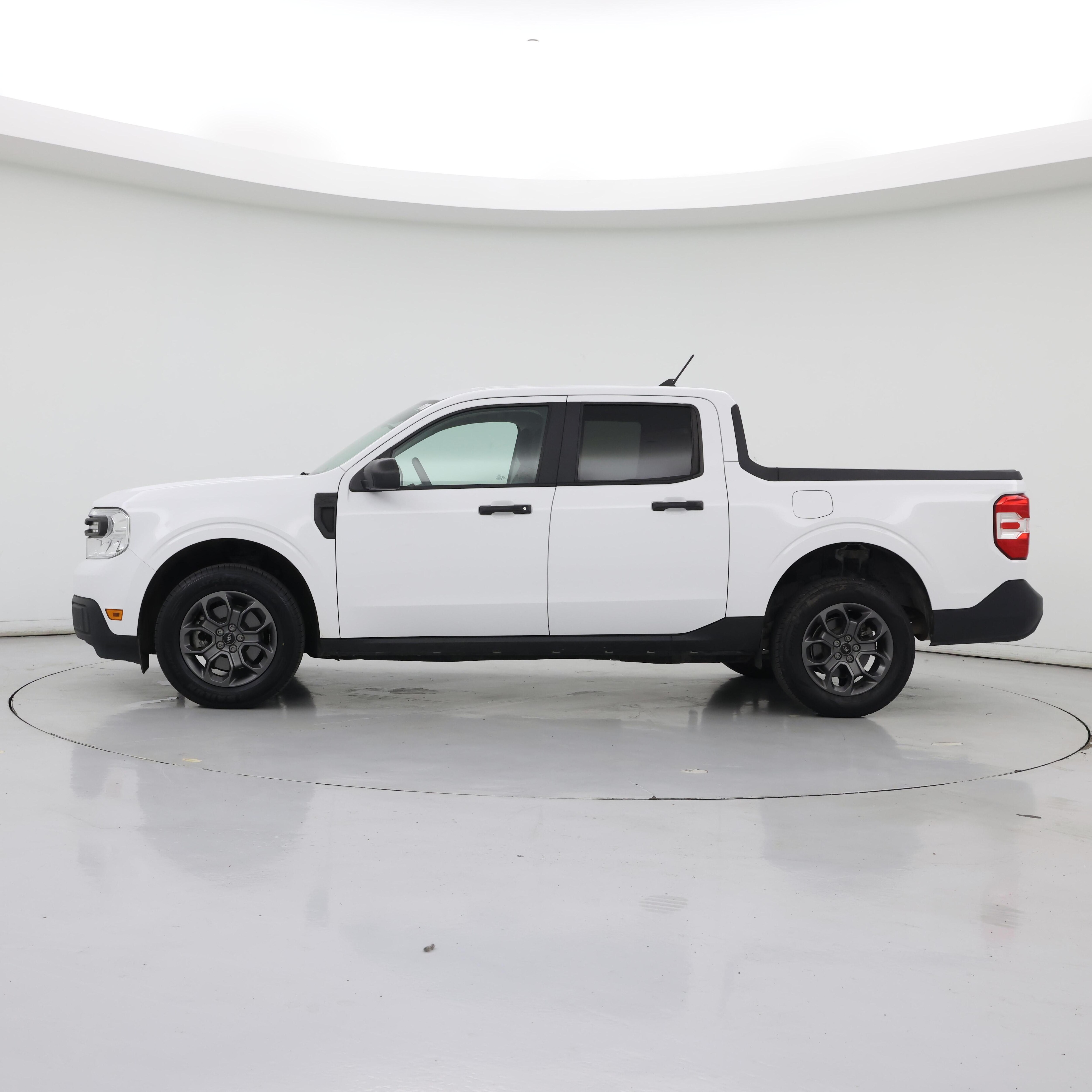 Thumbnail: 2022 Ford Maverick - 3