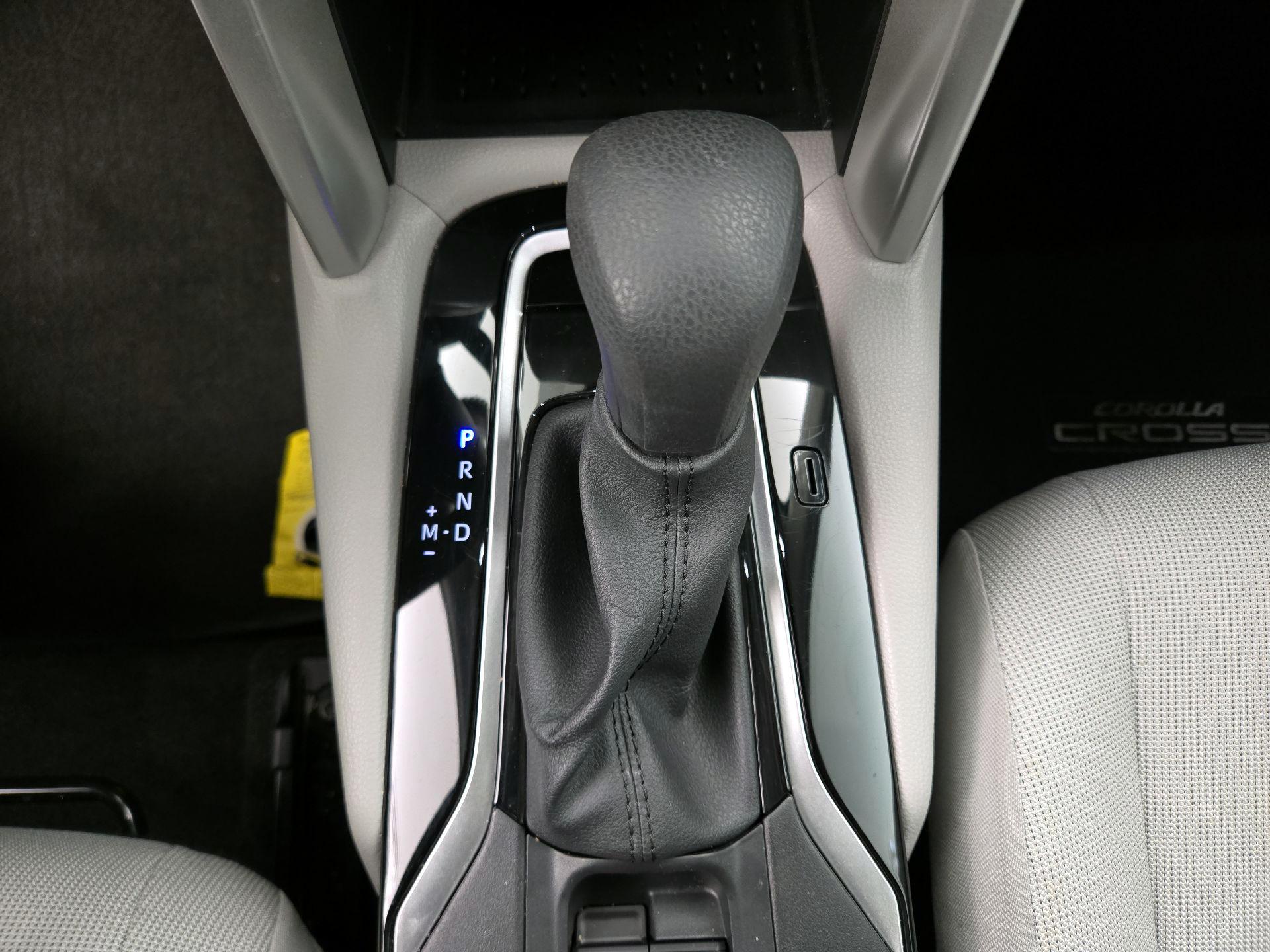 Thumbnail: 2025 Toyota Corolla Cross - 17