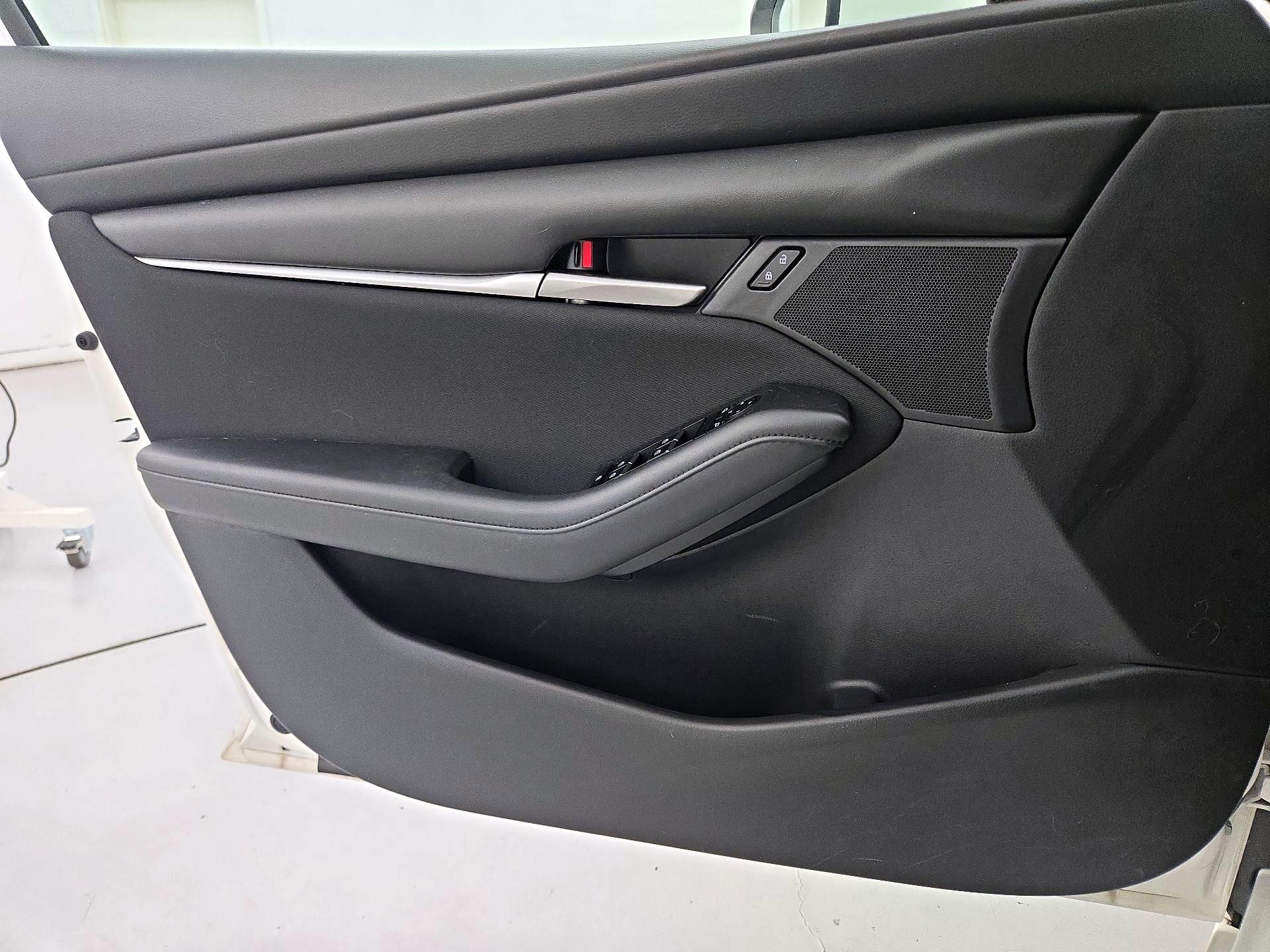 Thumbnail: 2021 Mazda Mazda3 - 12