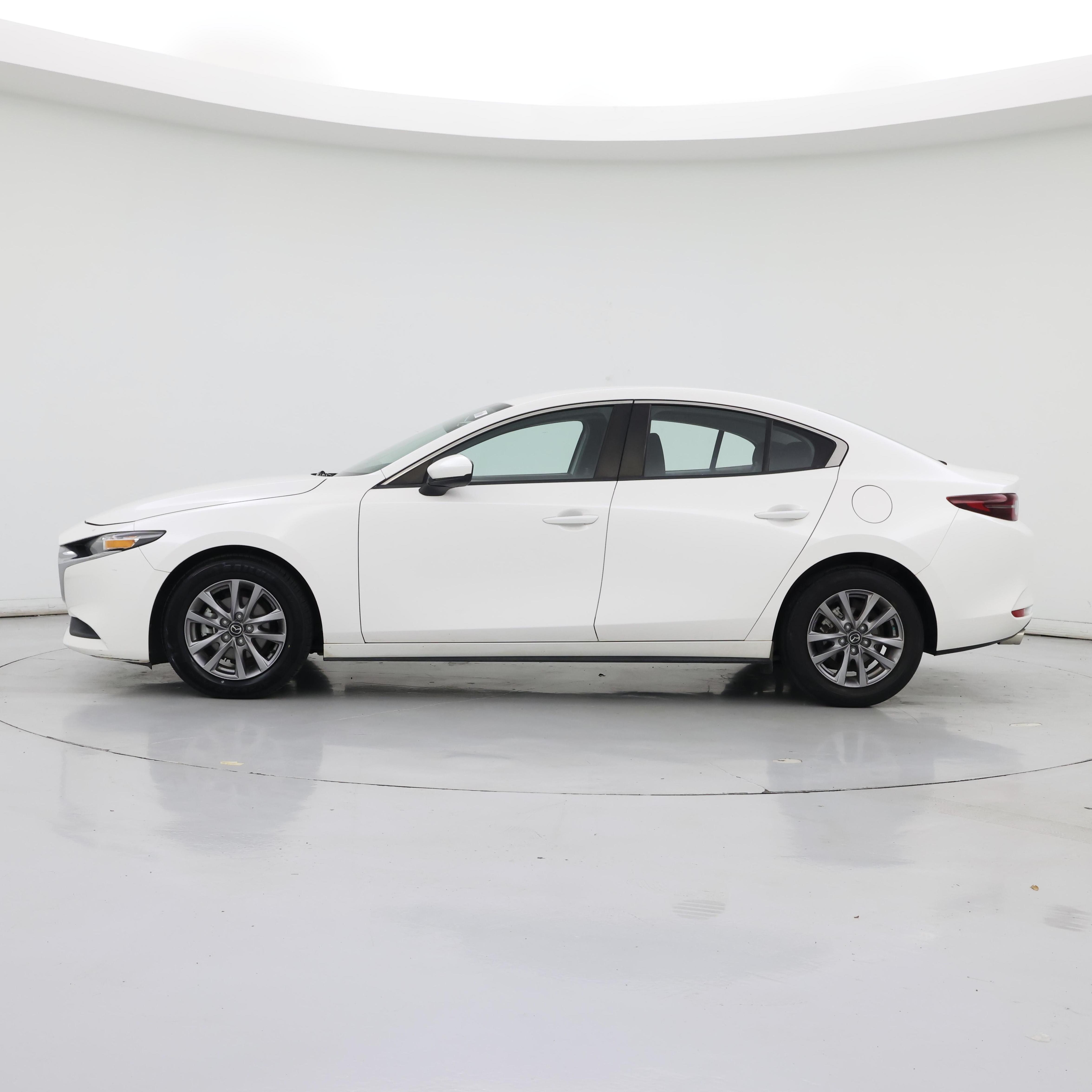 Thumbnail: 2021 Mazda Mazda3 - 3