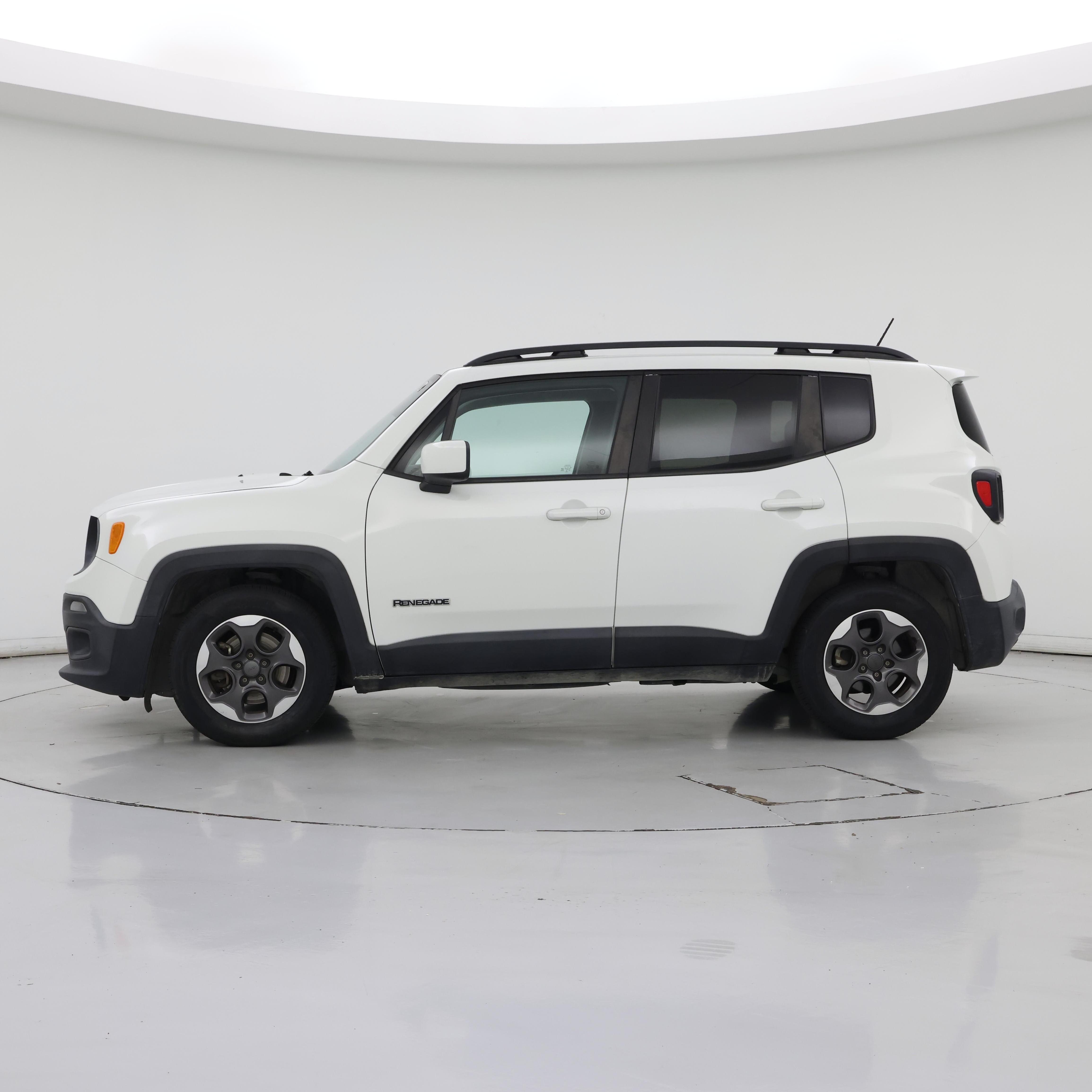 Thumbnail: 2015 Jeep Renegade - 3