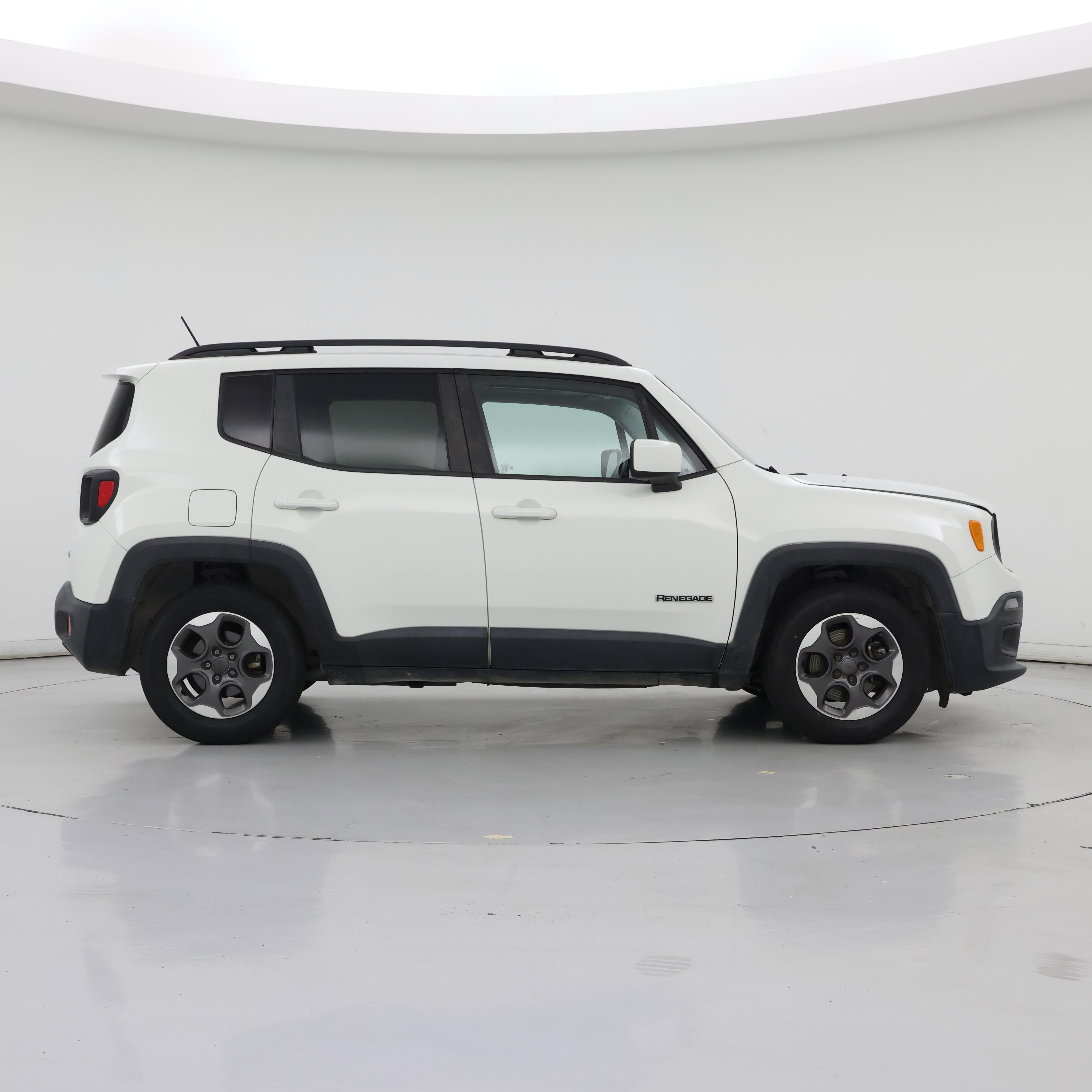Thumbnail: 2015 Jeep Renegade - 7