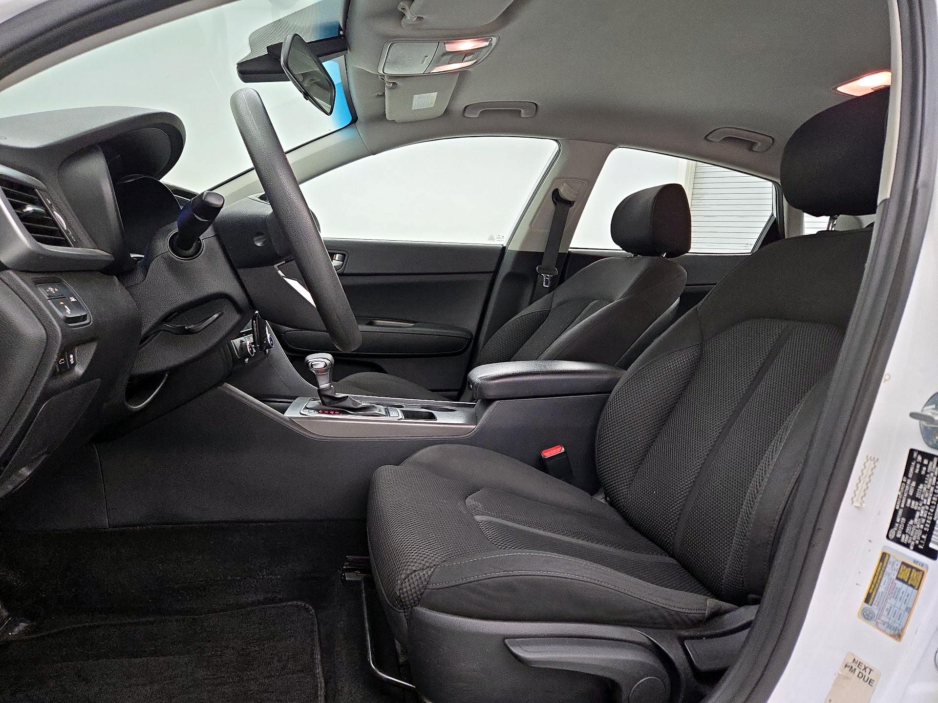 Thumbnail: 2020 Kia Optima - 11