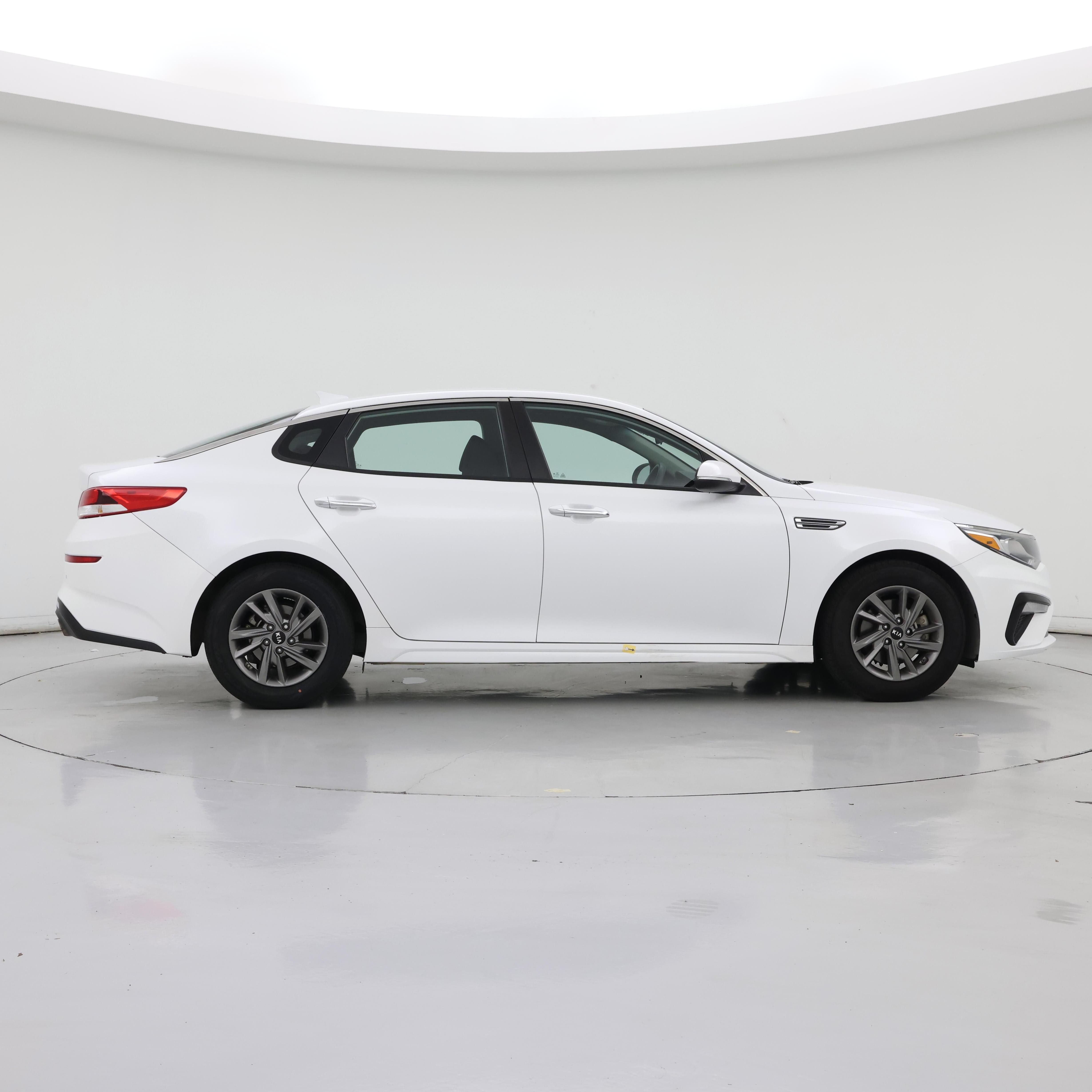 Thumbnail: 2020 Kia Optima - 7