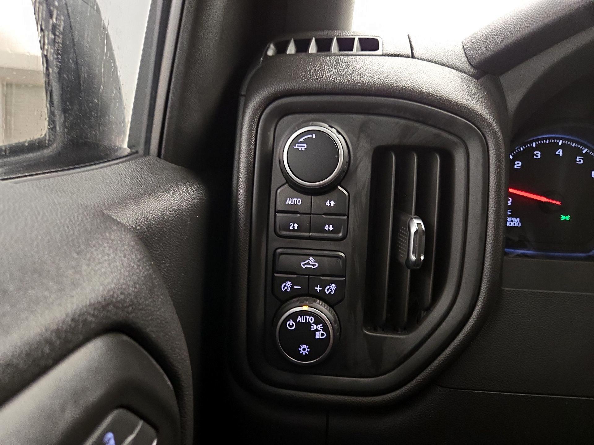 Thumbnail: 2025 Chevrolet Silverado 1500 - 13