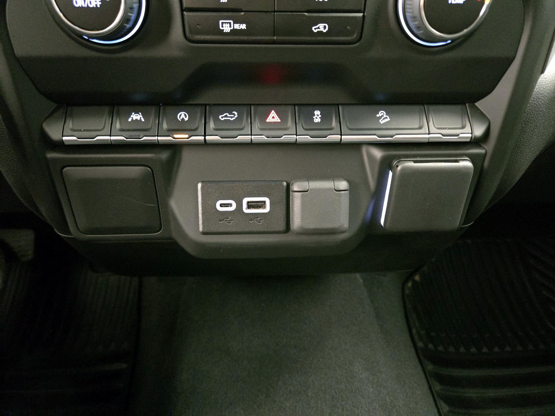 Thumbnail: 2025 Chevrolet Silverado 1500 - 18