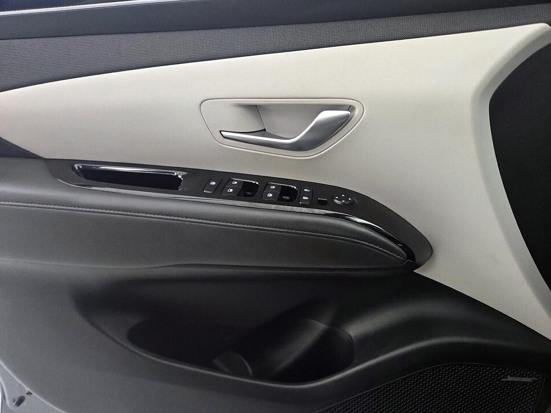 Thumbnail: 2022 Hyundai Tucson - 12