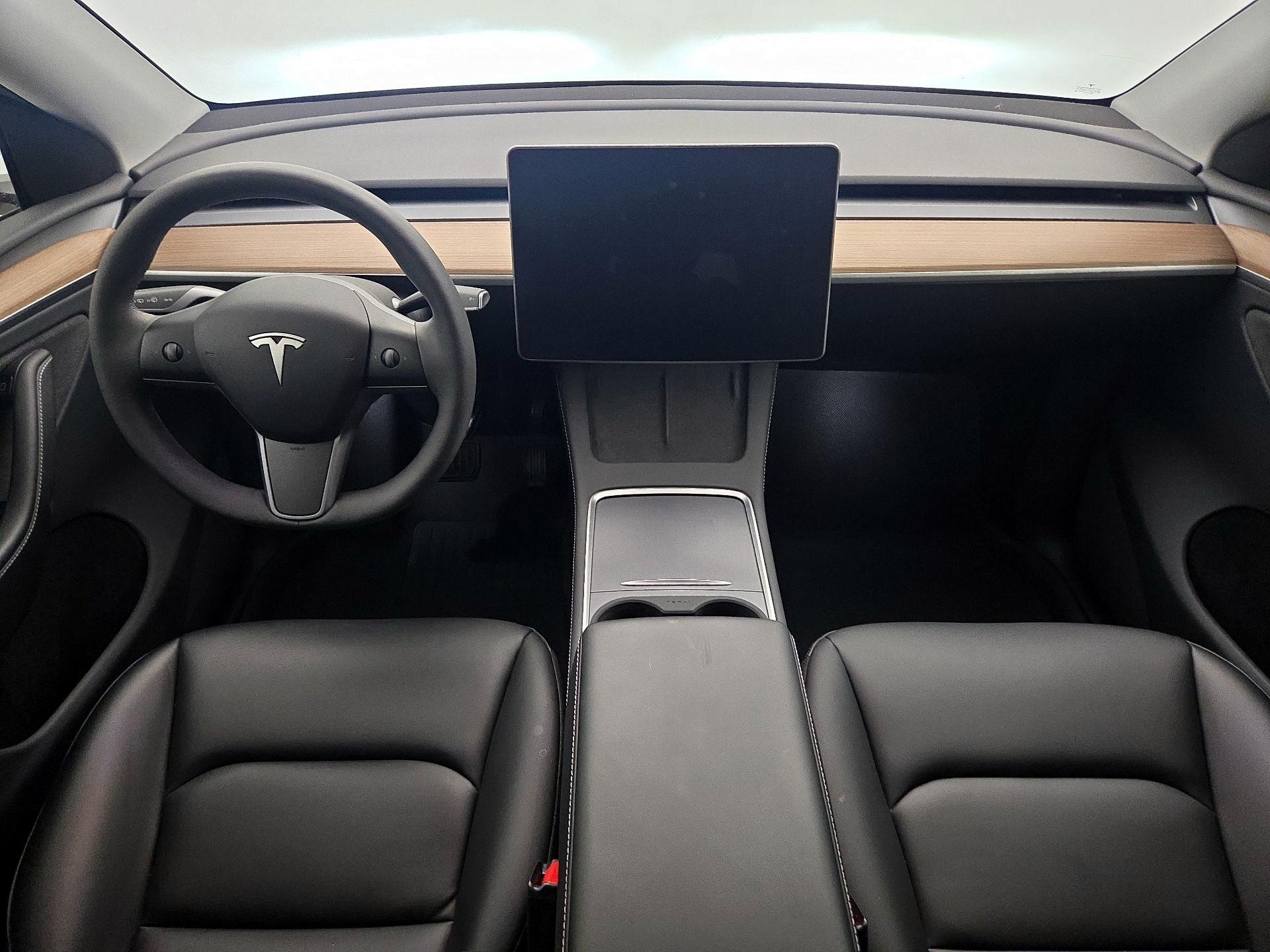 Thumbnail: 2023 Tesla Model Y - 9