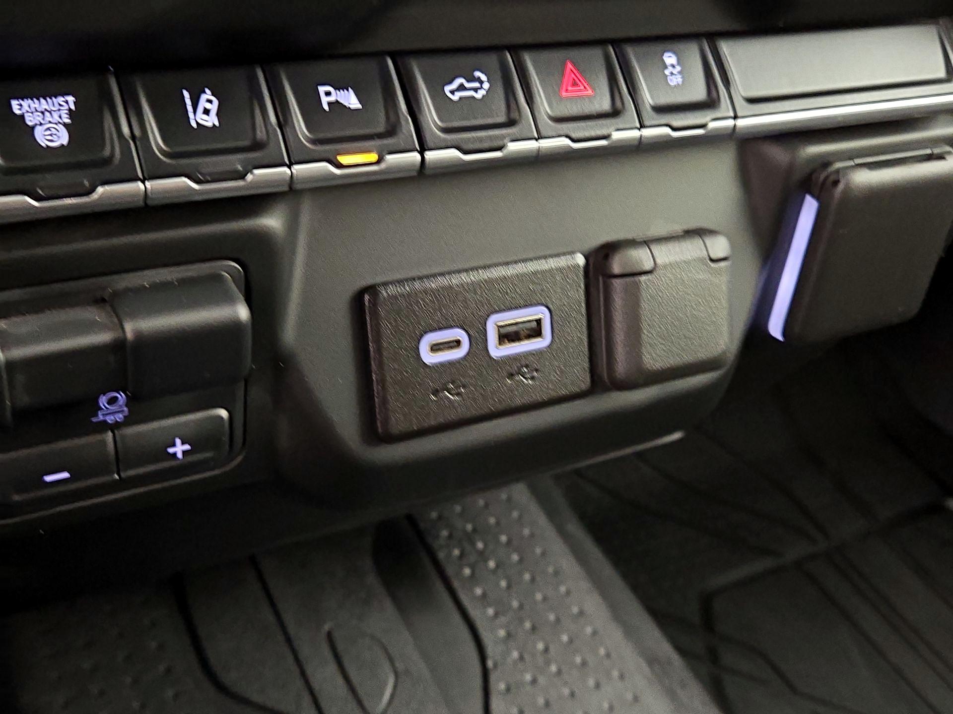 Thumbnail: 2024 Chevrolet Silverado 2500 - 18