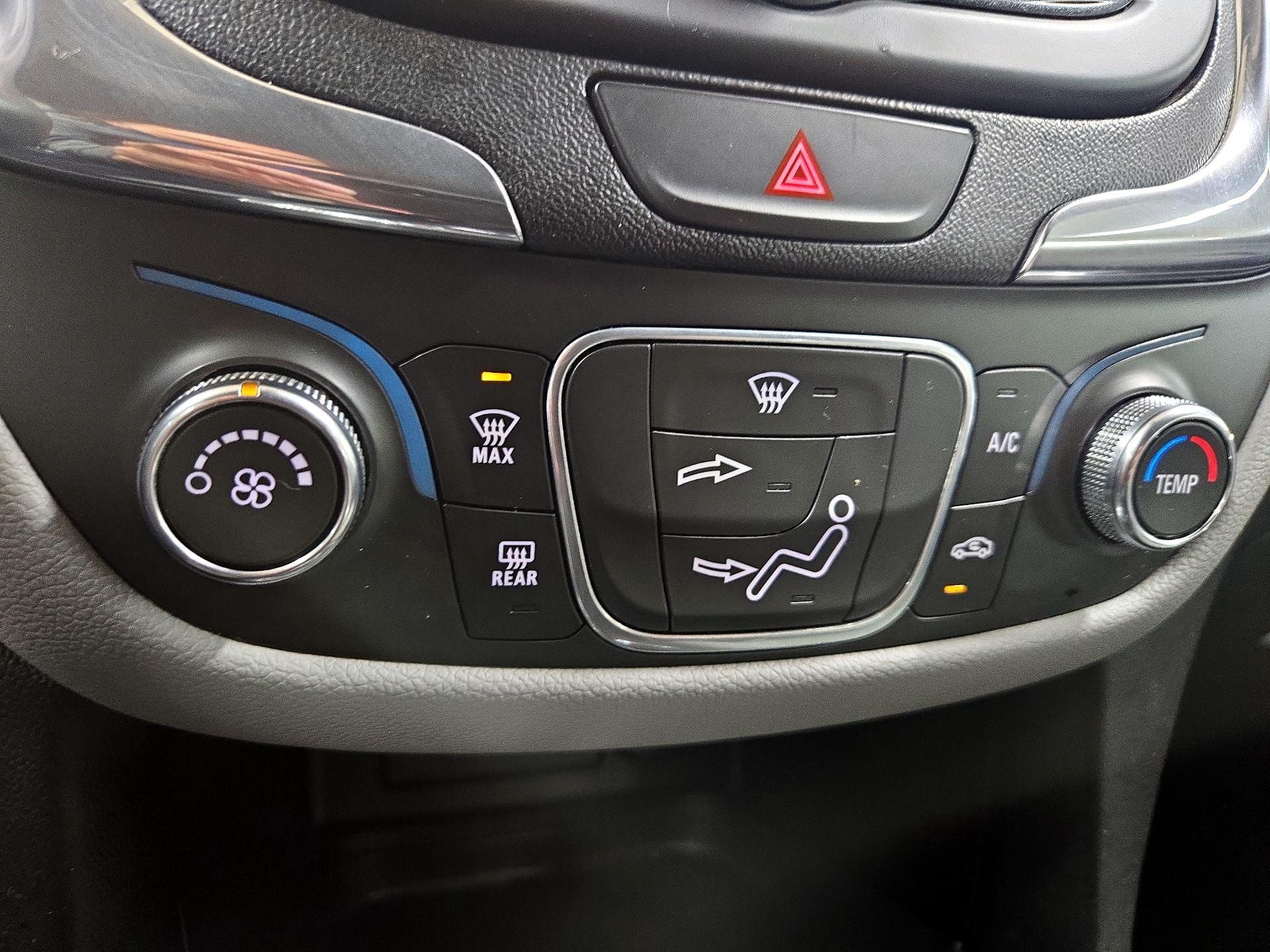 Thumbnail: 2020 Chevrolet Equinox - 15