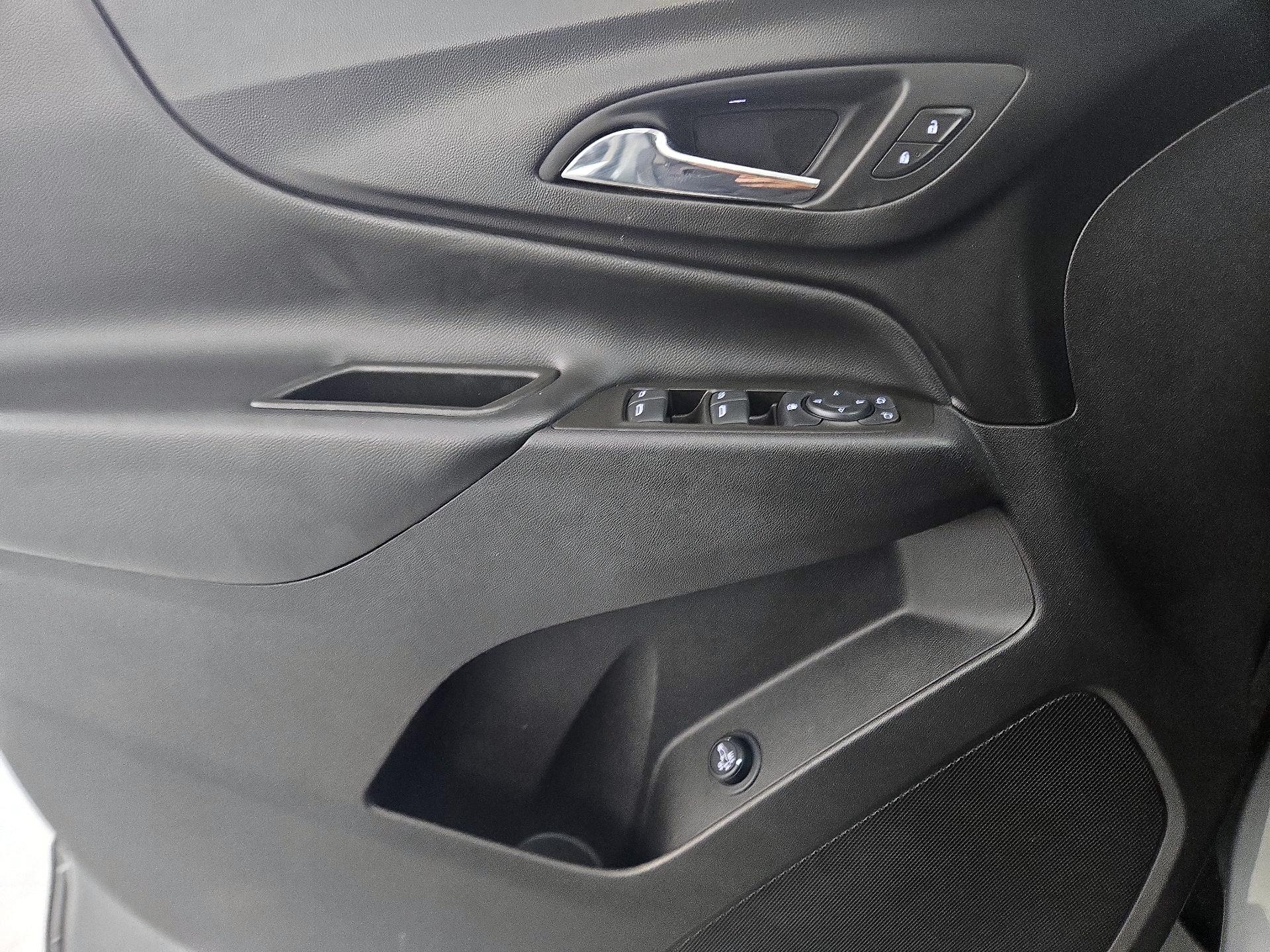 Thumbnail: 2024 Chevrolet Equinox - 12