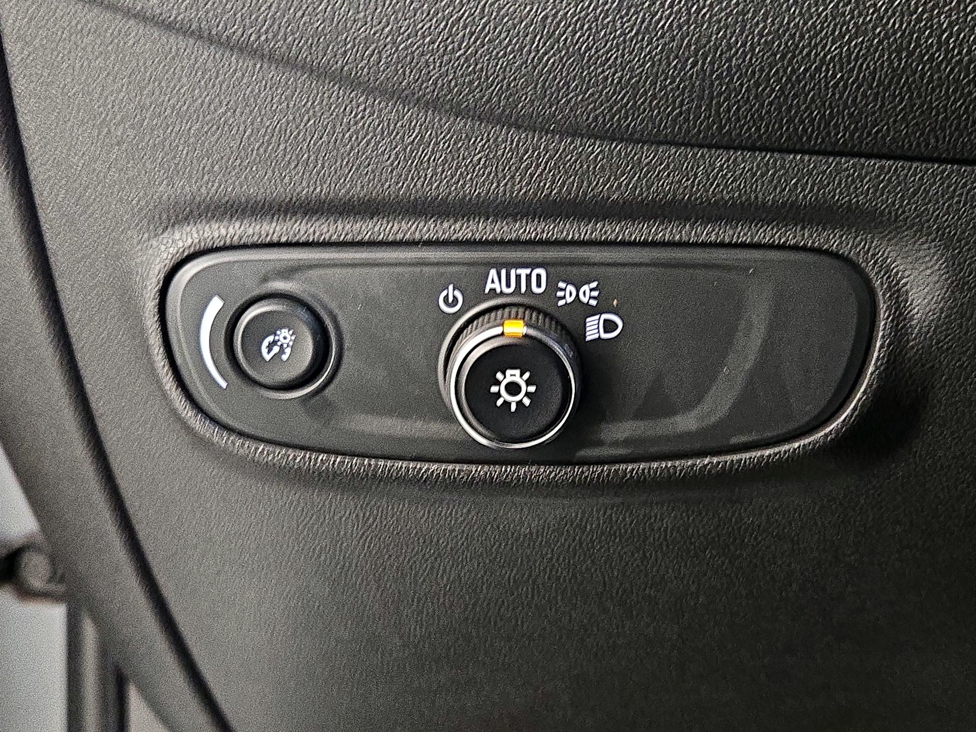 Thumbnail: 2024 Chevrolet Equinox - 13