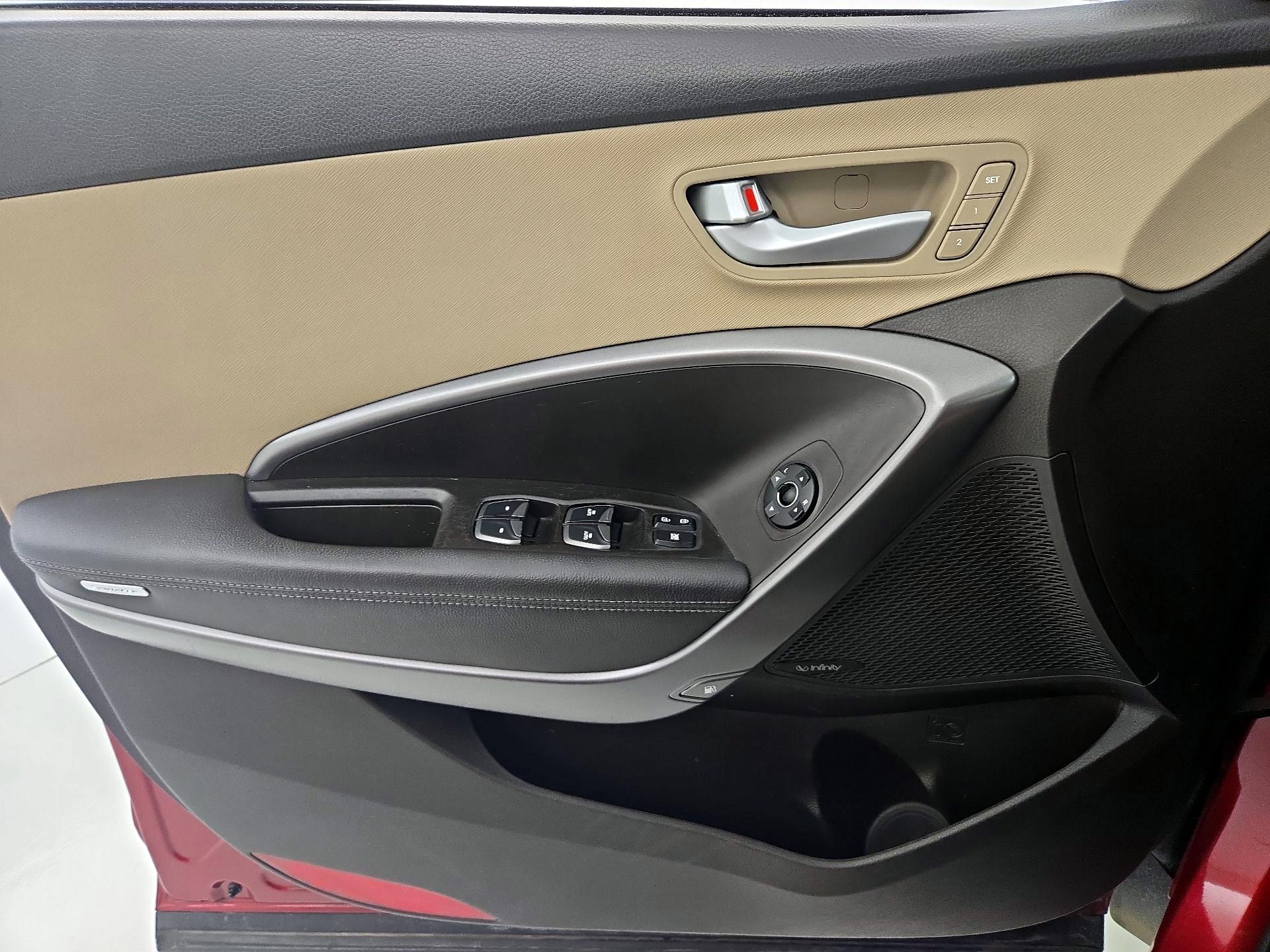 Thumbnail: 2015 Hyundai Santa Fe - 12