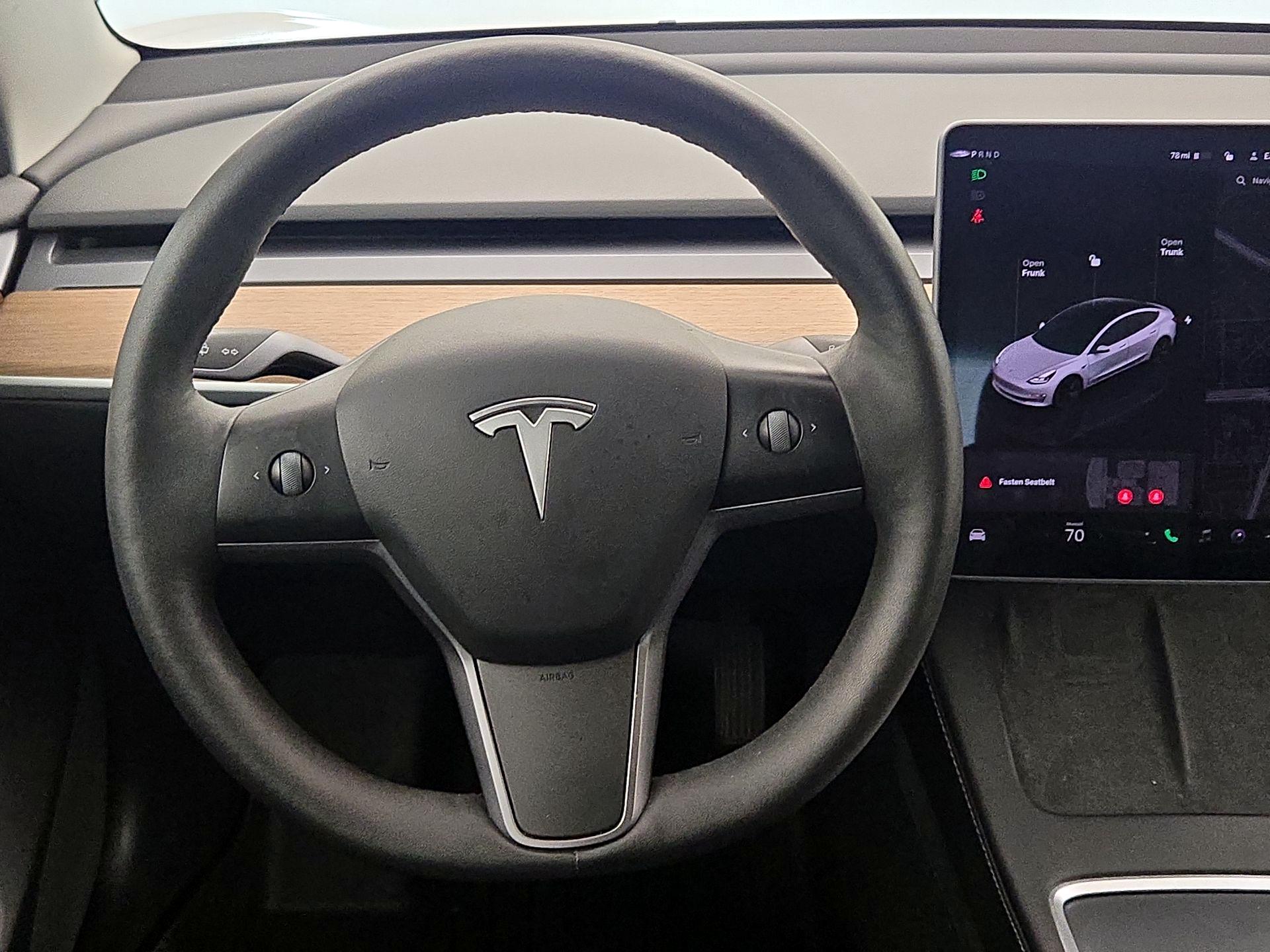 Thumbnail: 2022 Tesla Model 3 - 10