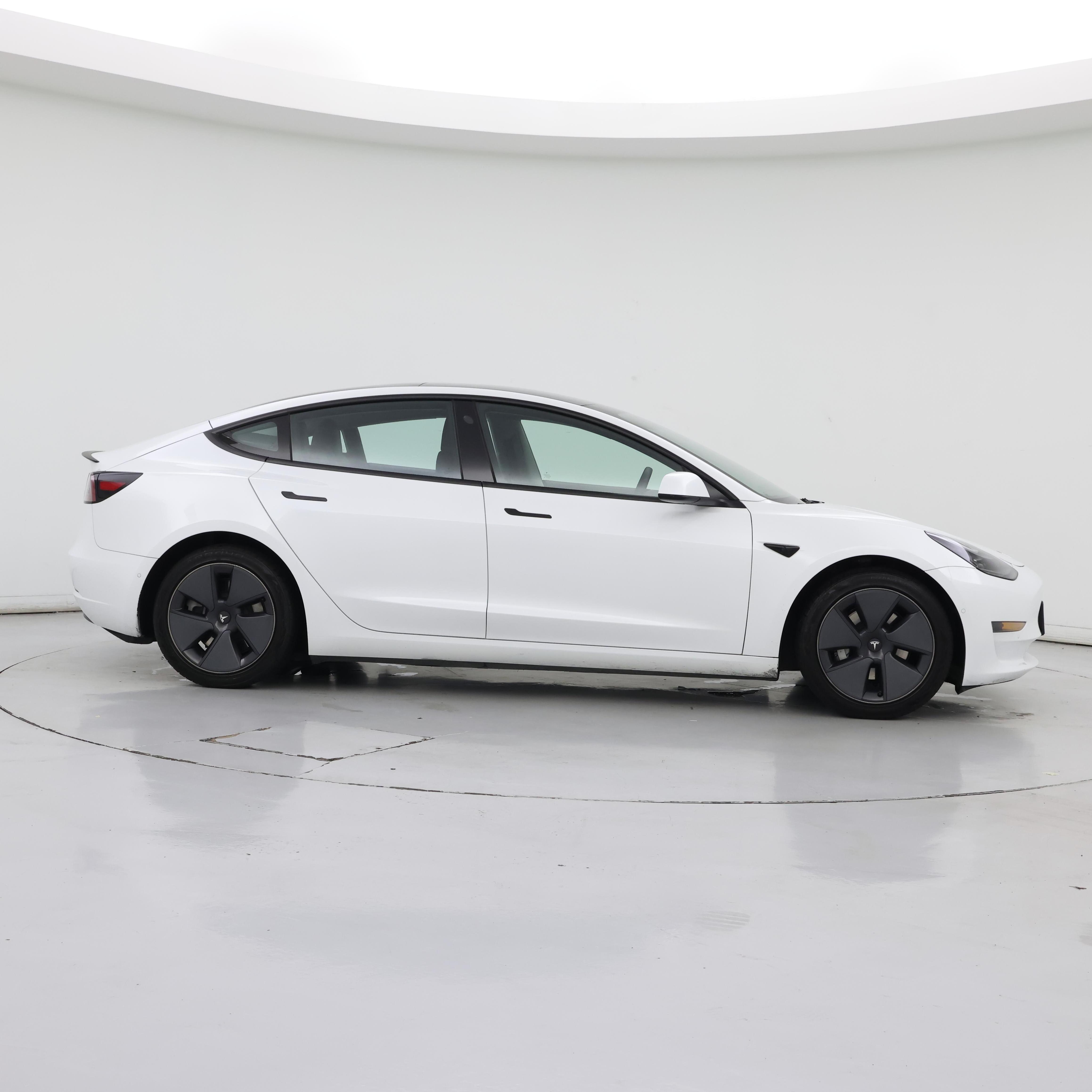 Thumbnail: 2022 Tesla Model 3 - 7