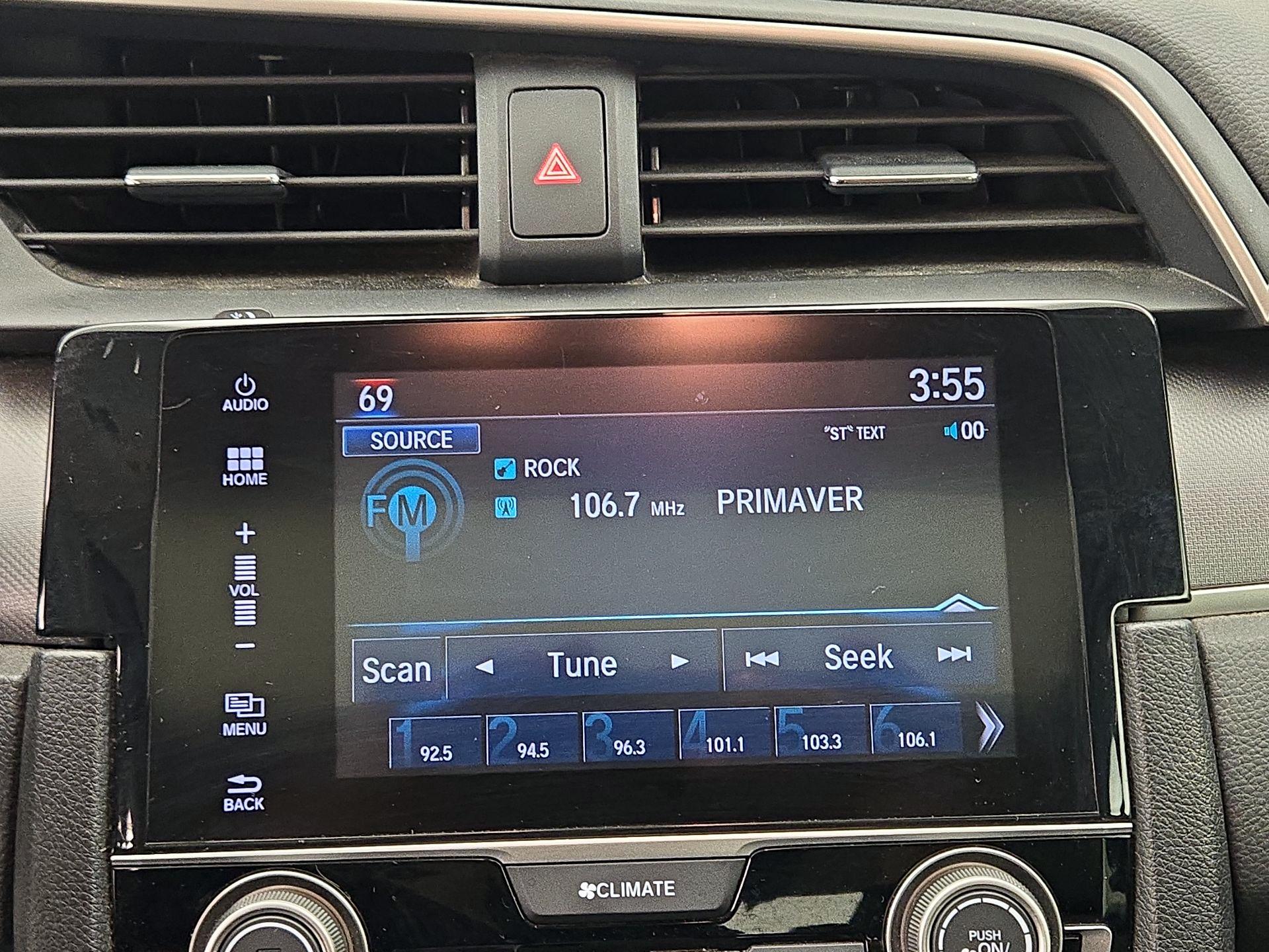 Thumbnail: 2016 Honda Civic - 15