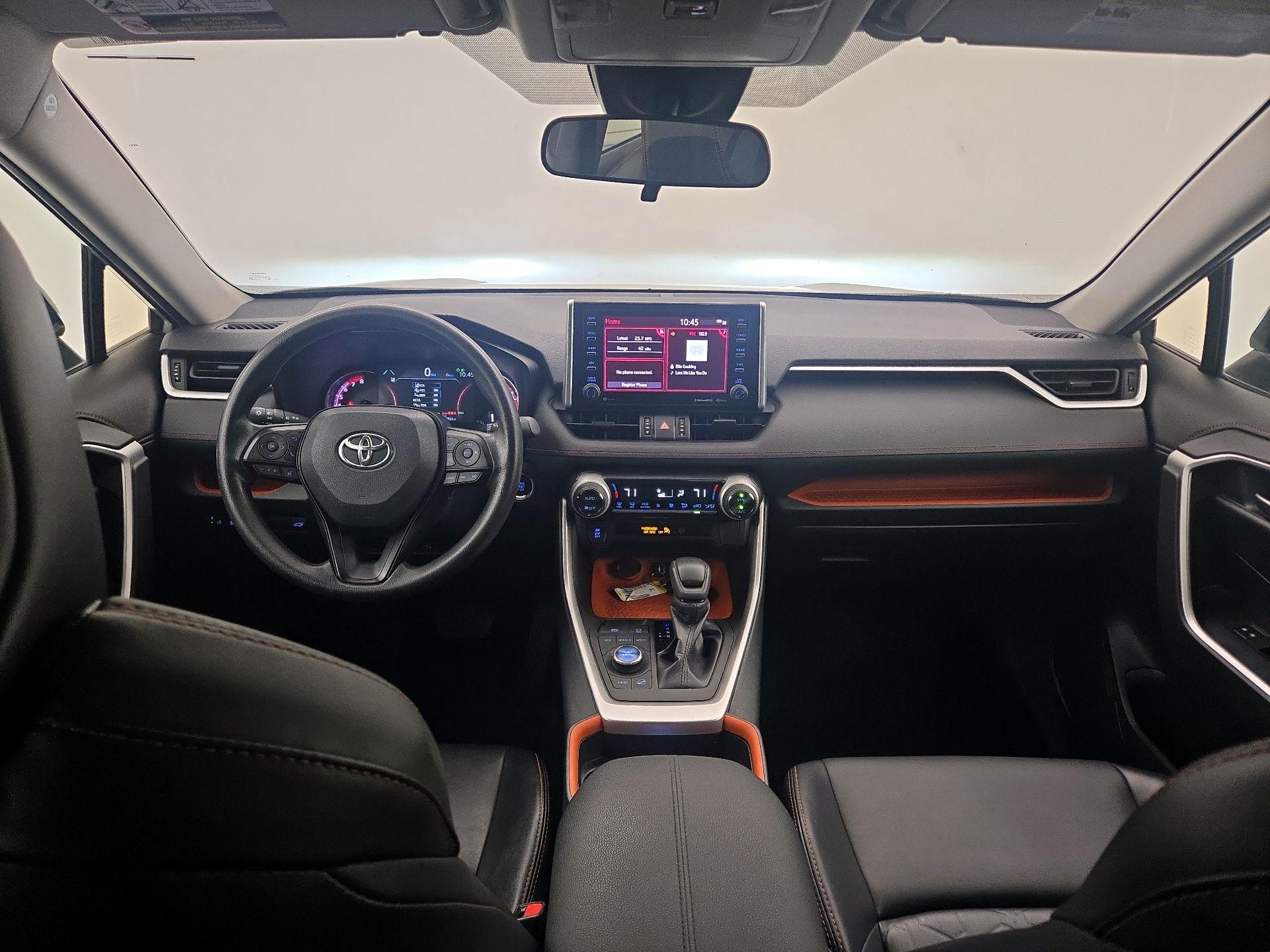 Thumbnail: 2019 Toyota RAV4 - 9