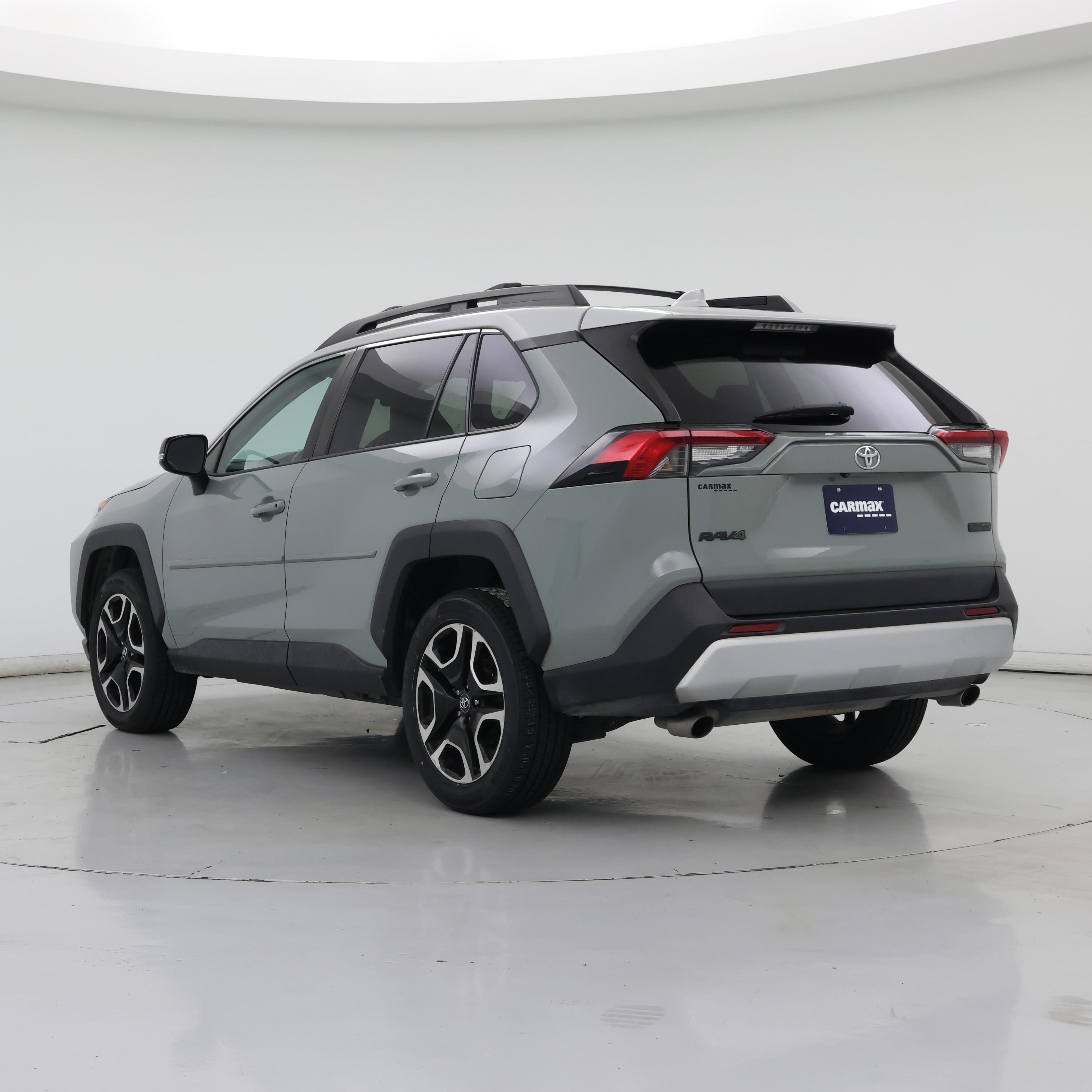 Thumbnail: 2019 Toyota RAV4 - 2