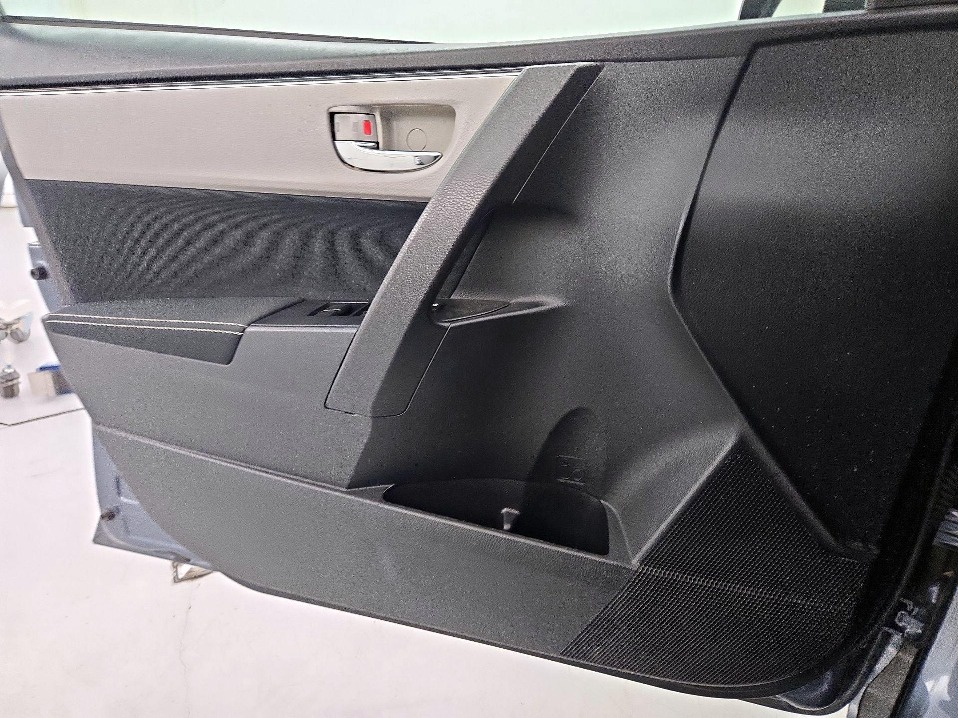 Thumbnail: 2018 Toyota Corolla - 12