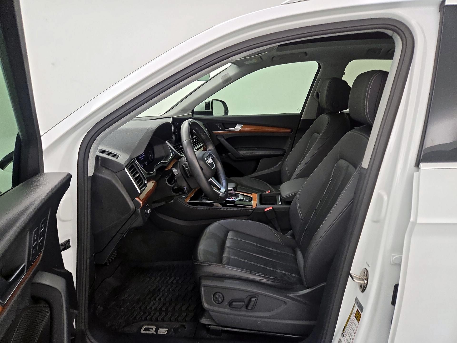 Thumbnail: 2021 Audi Q5 - 11