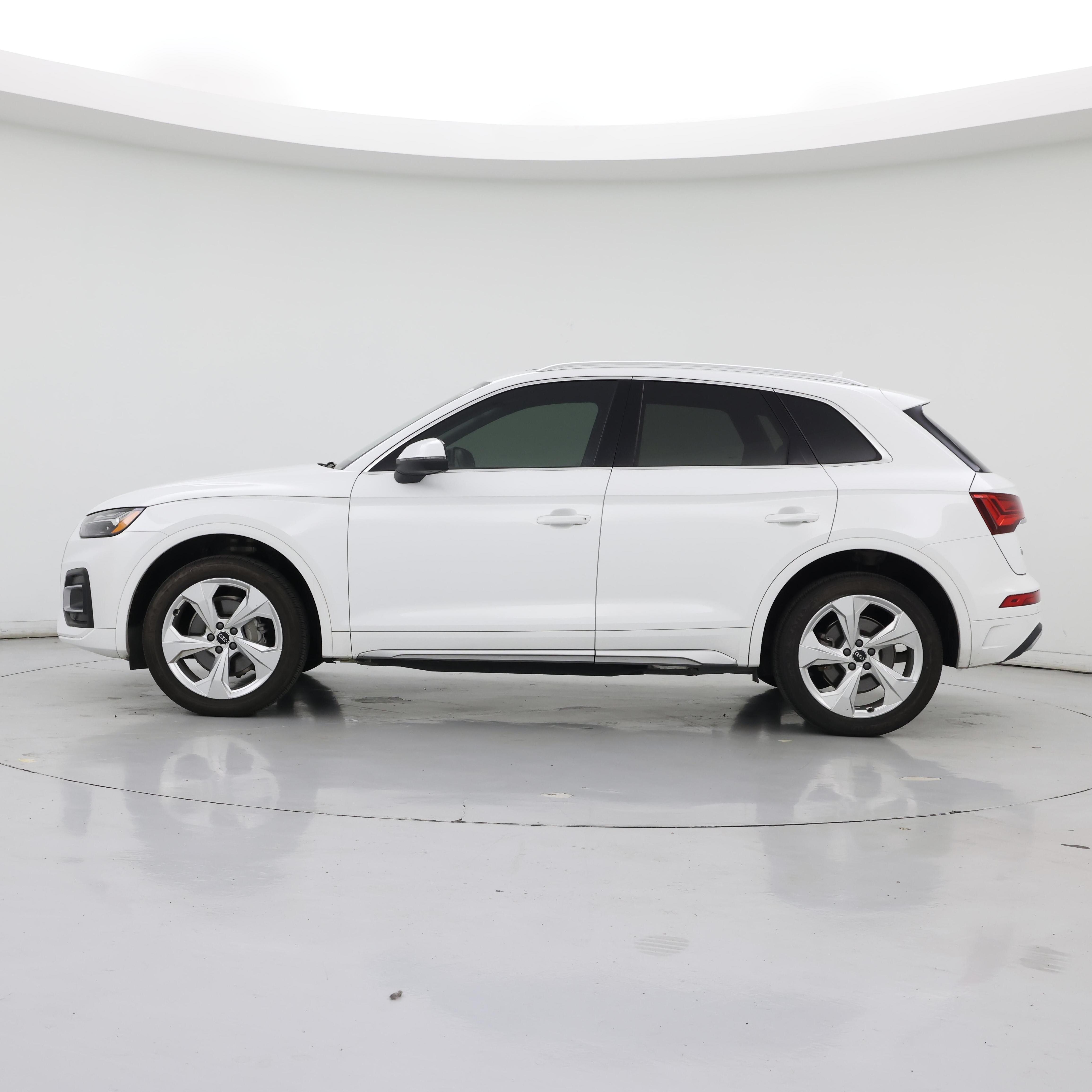 Thumbnail: 2021 Audi Q5 - 3