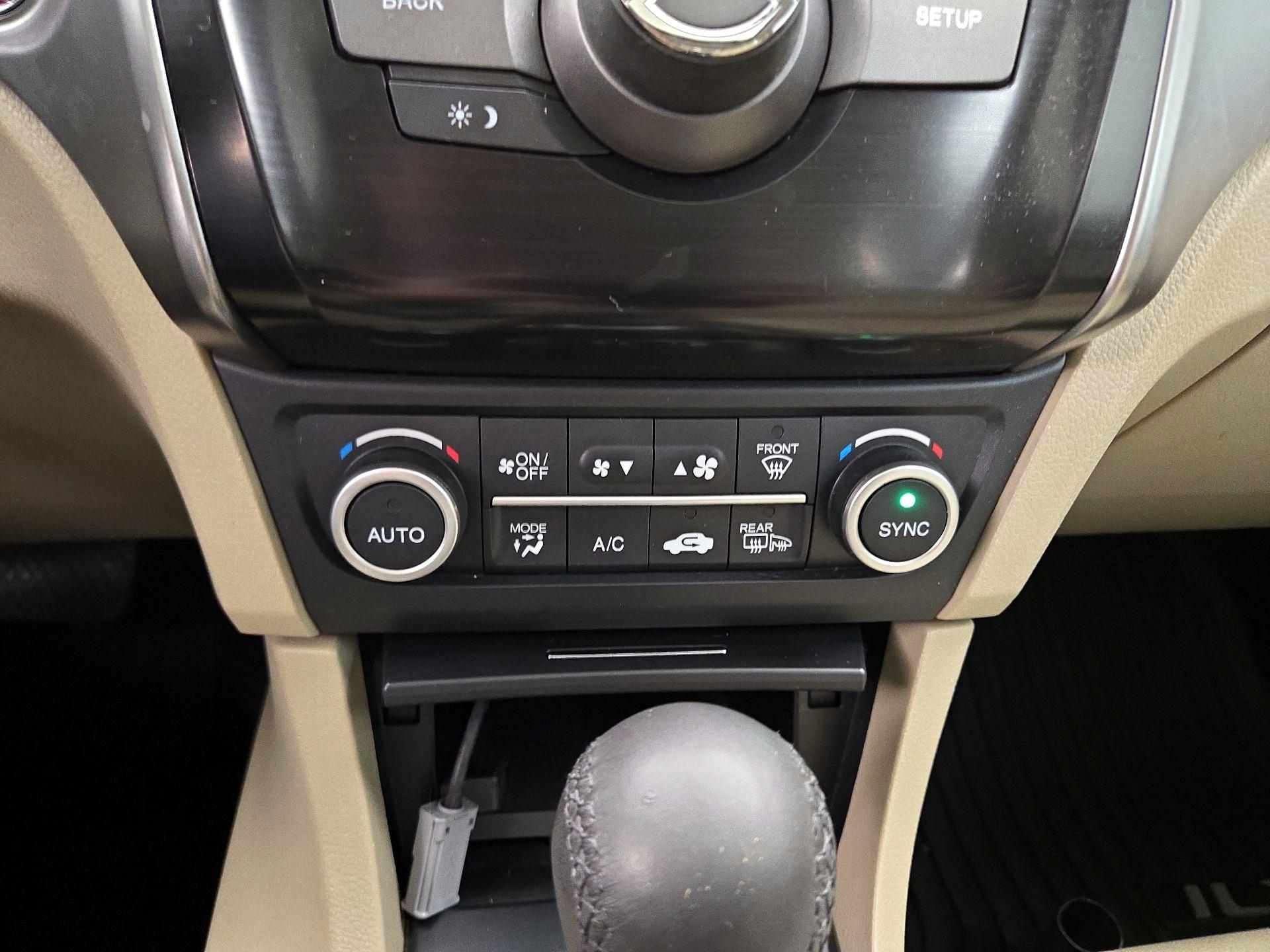 Thumbnail: 2016 Acura ILX - 15