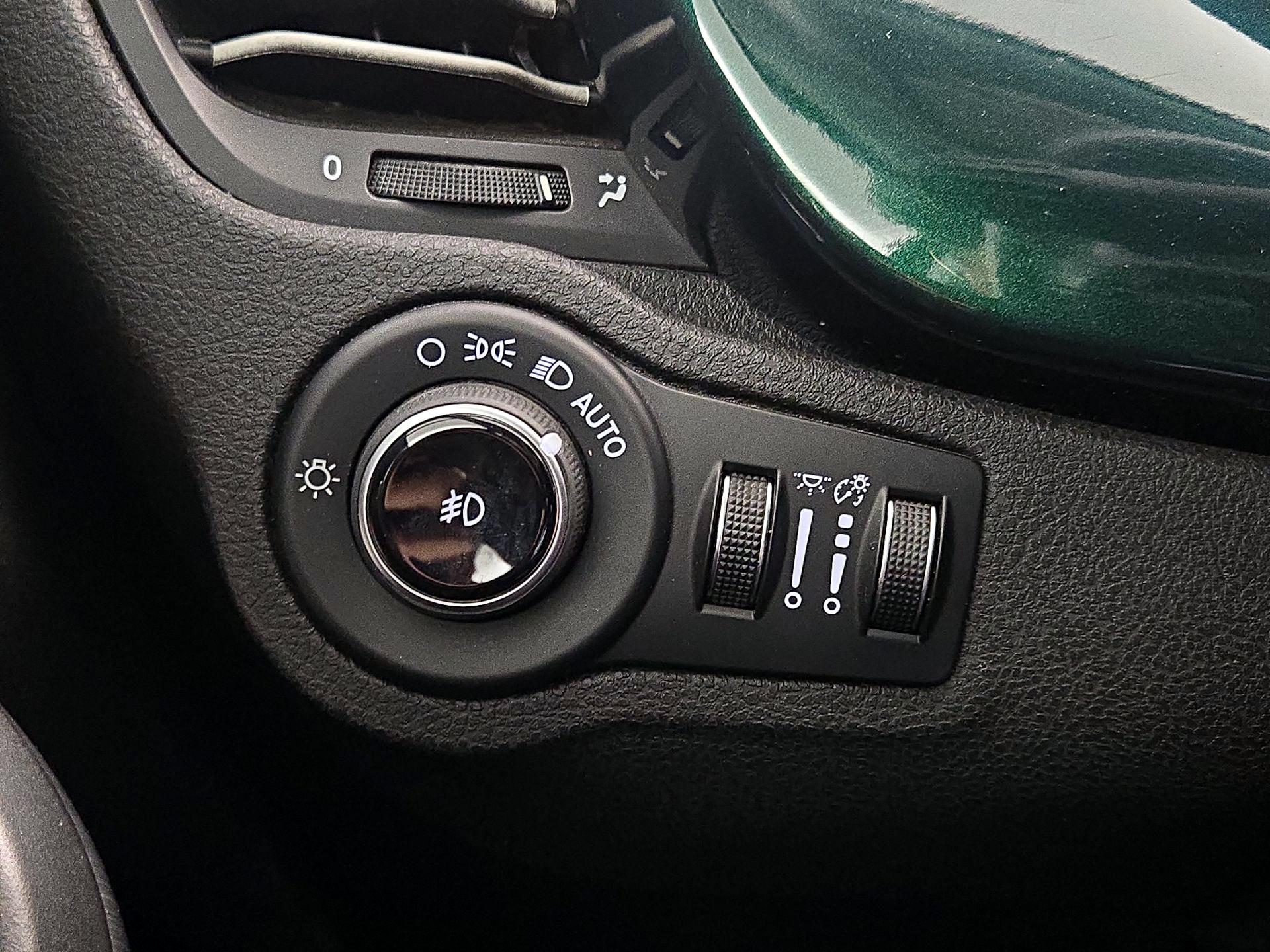 Thumbnail: 2016 Fiat 500X - 13