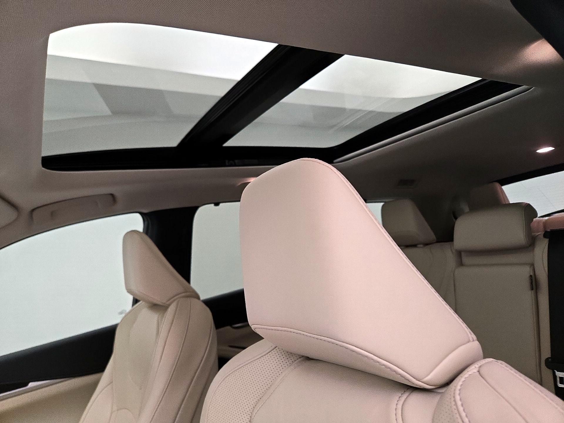 Thumbnail: 2023 INFINITI QX60 - 20