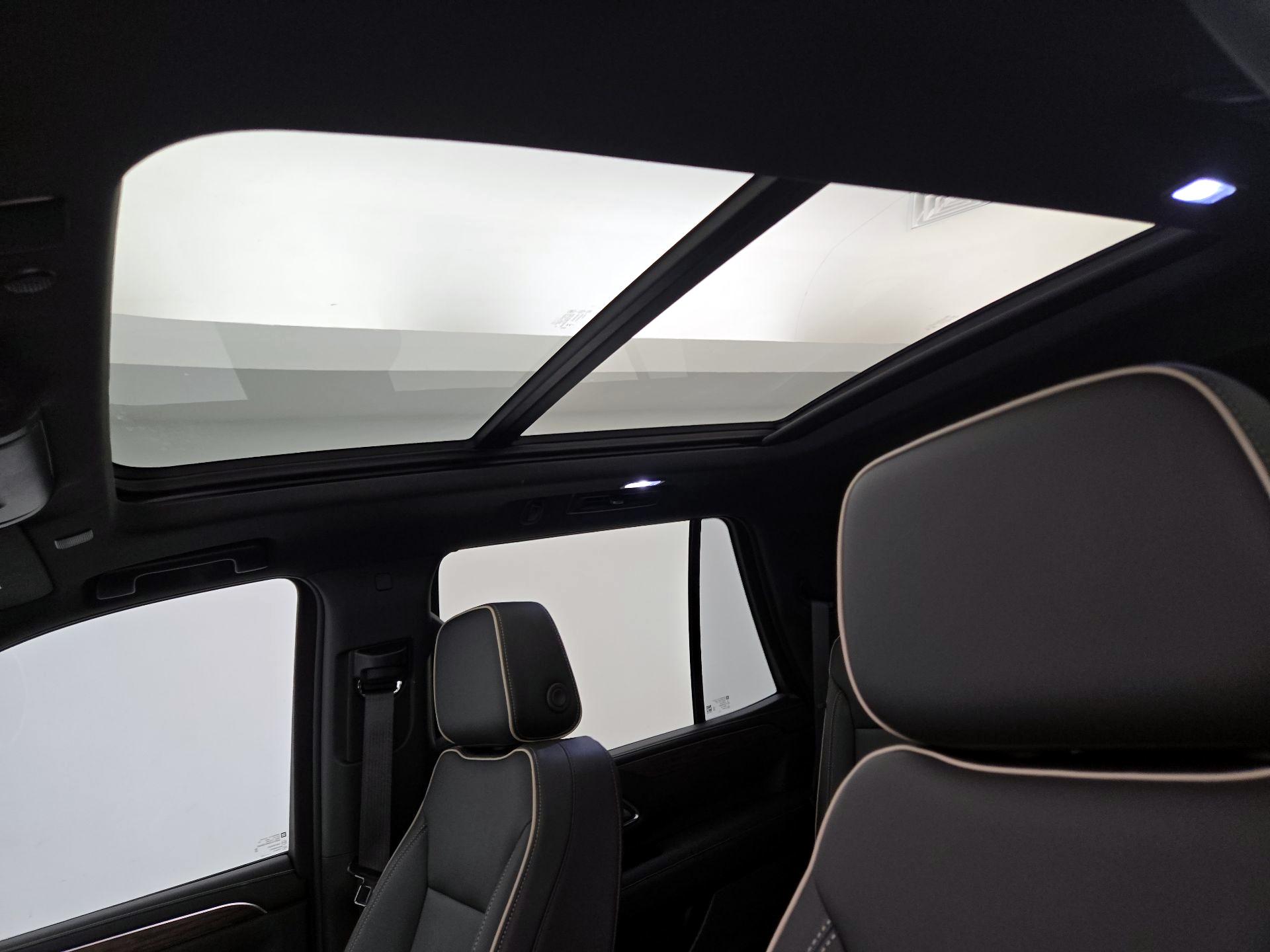 Thumbnail: 2023 Chevrolet Tahoe - 20