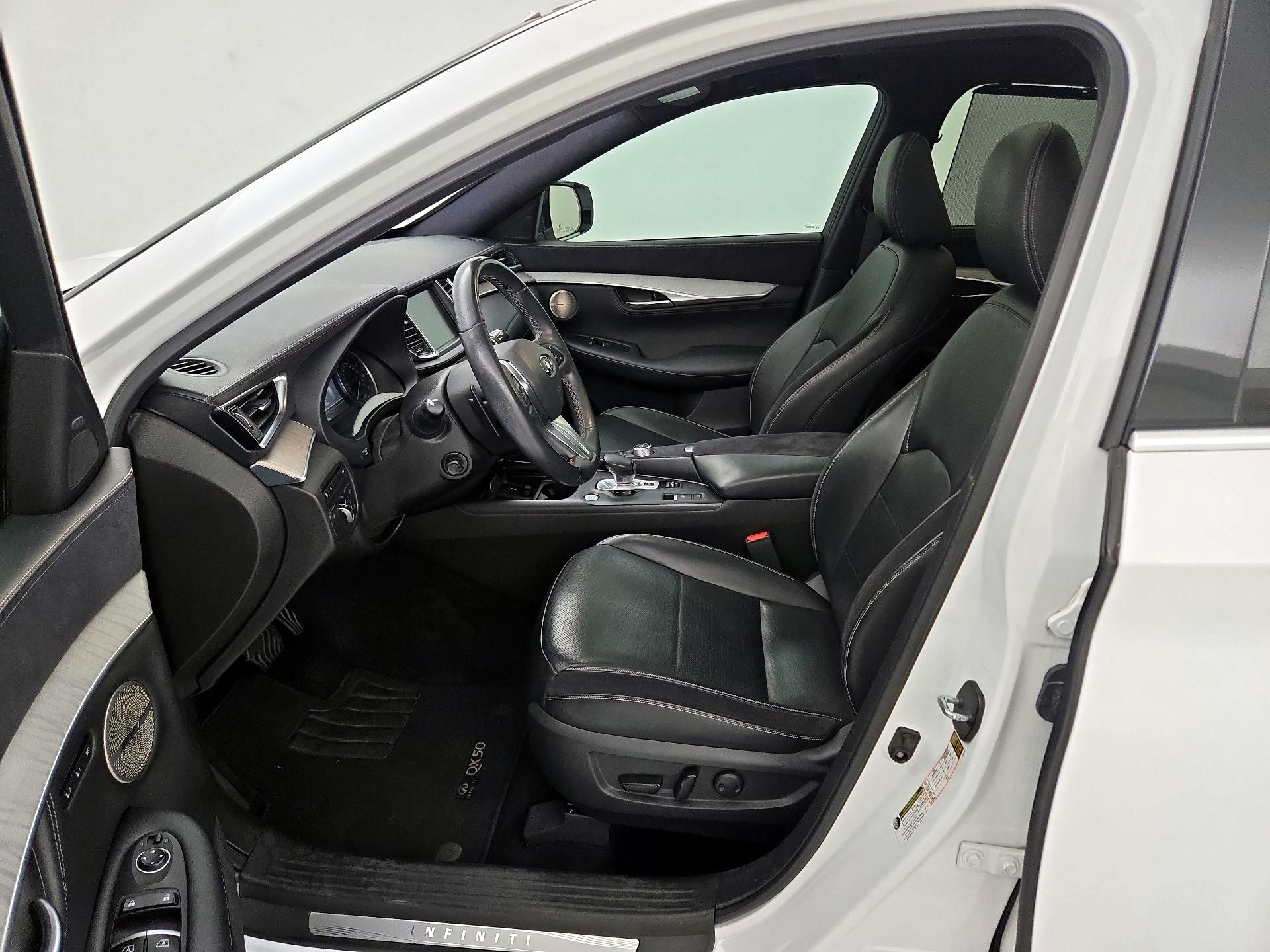 Thumbnail: 2019 INFINITI QX50 - 11