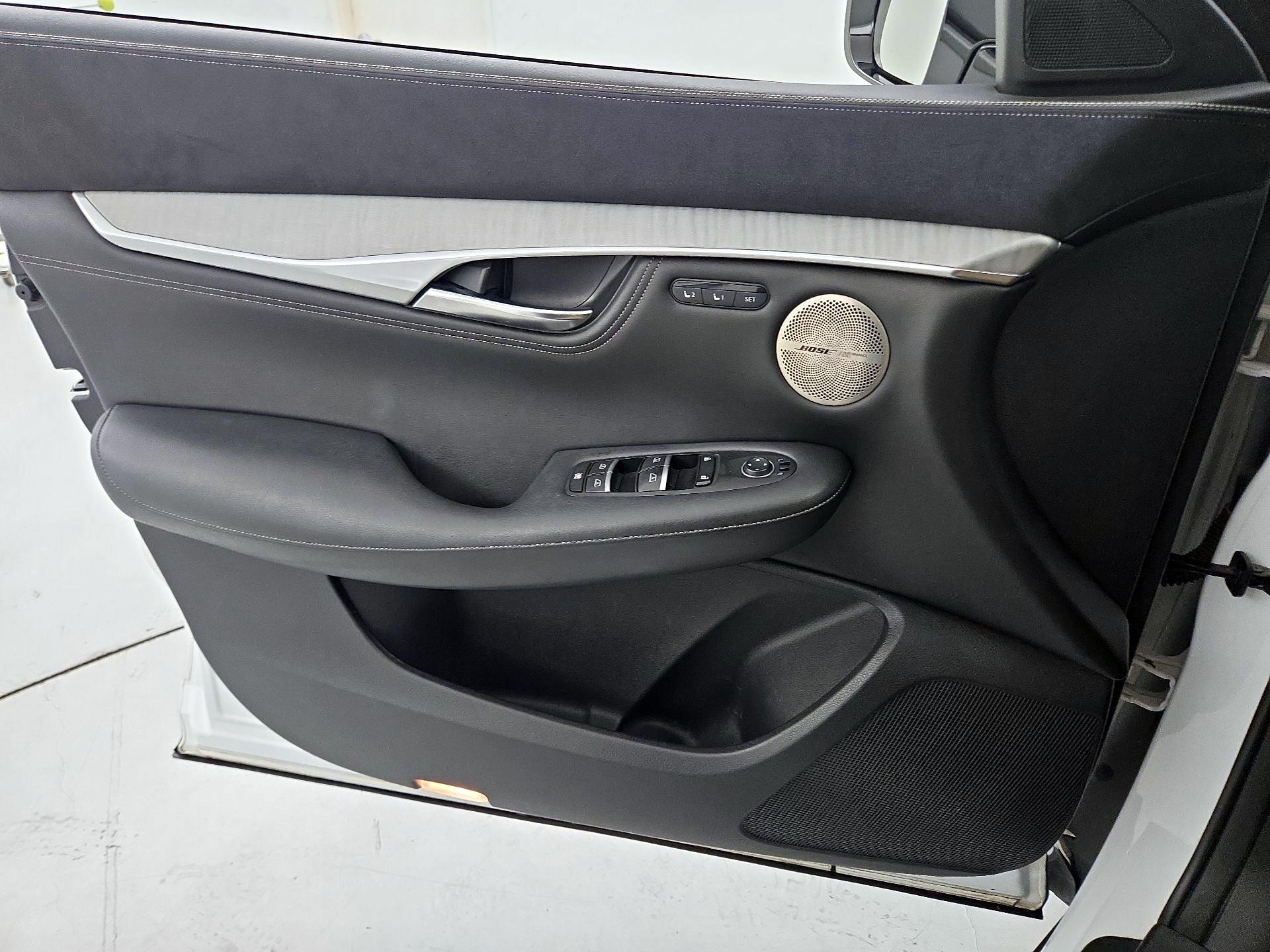 Thumbnail: 2019 INFINITI QX50 - 12