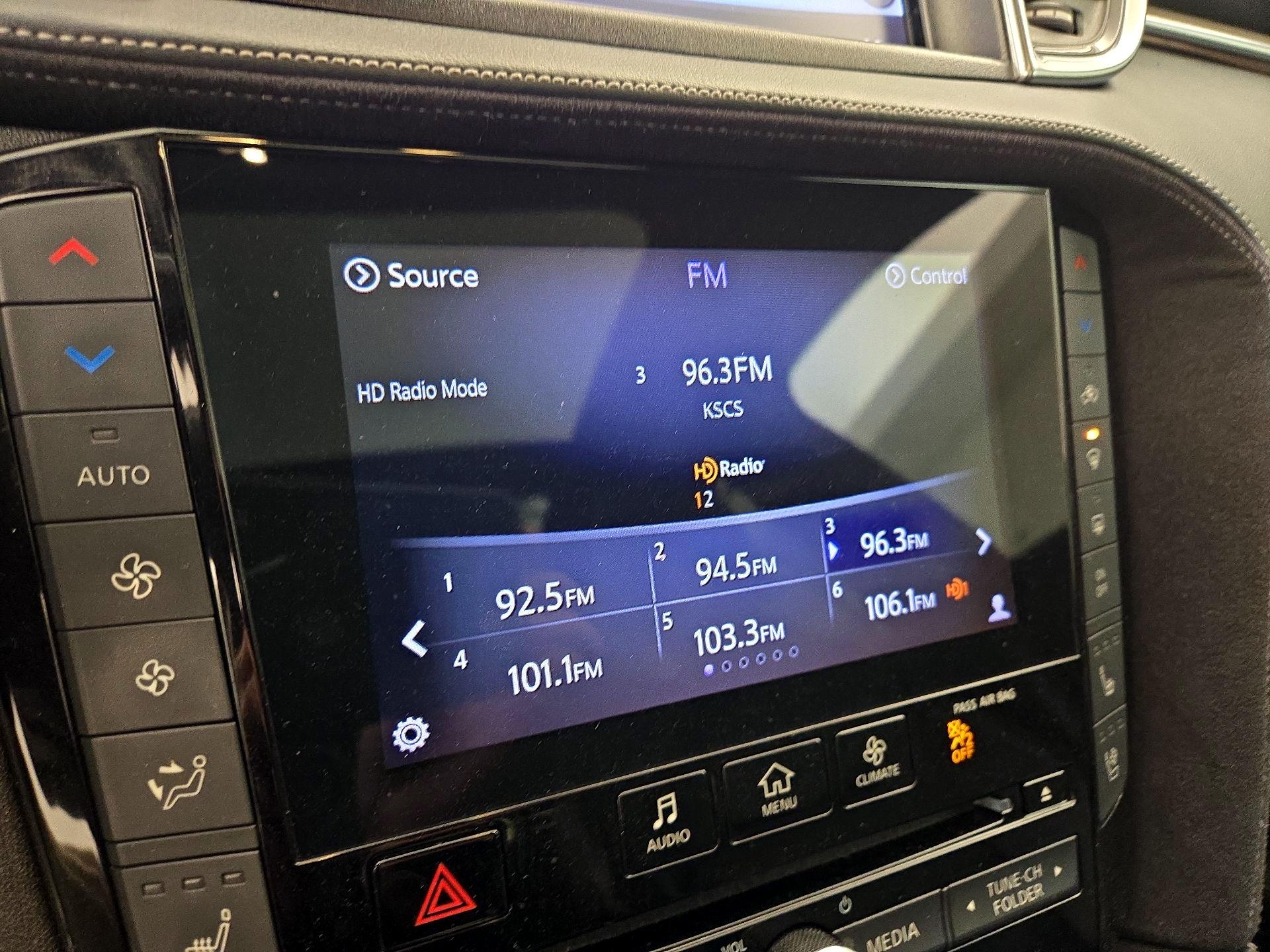 Thumbnail: 2019 INFINITI QX50 - 16