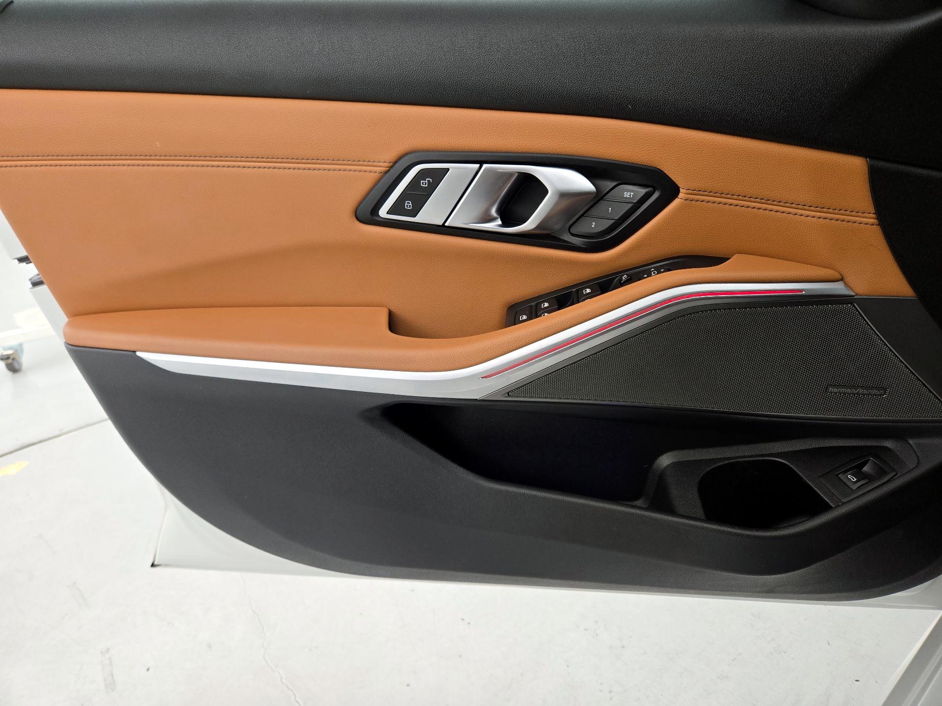 Thumbnail: 2021 BMW 3 Series - 12