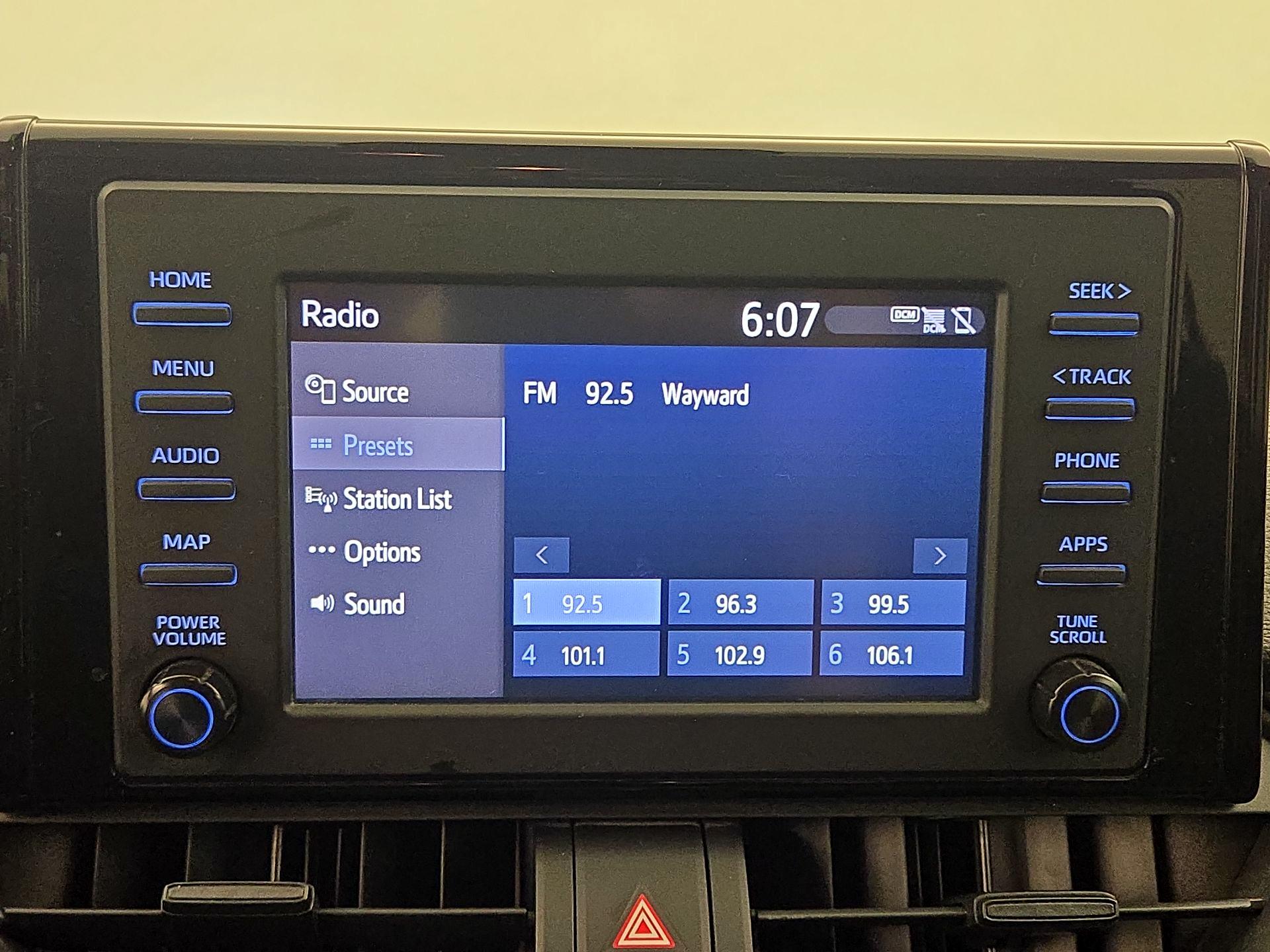 Thumbnail: 2019 Toyota RAV4 - 15