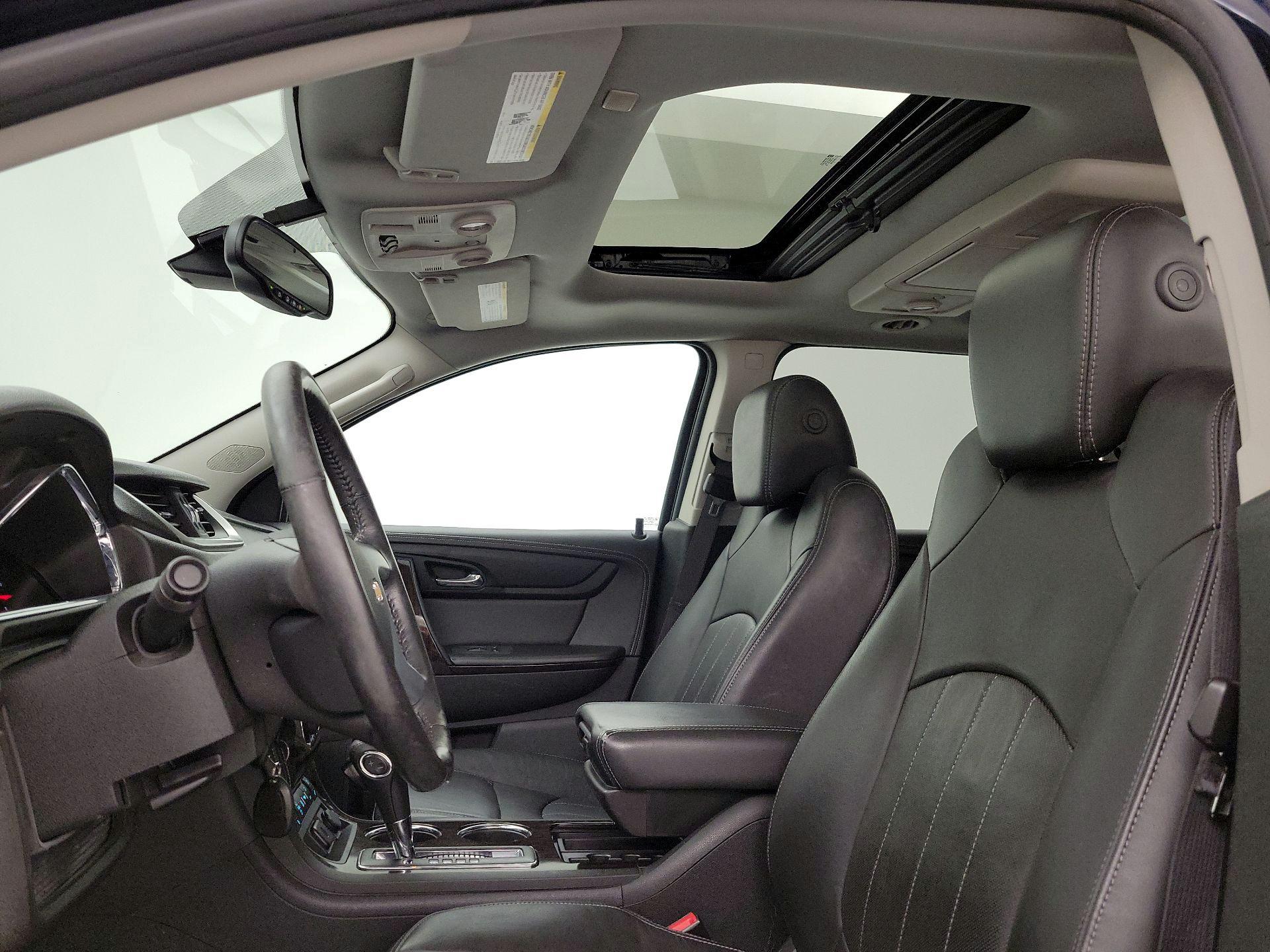 Thumbnail: 2016 Chevrolet Traverse - 18