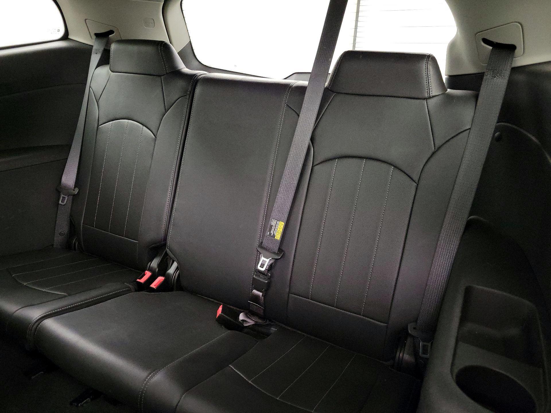 Thumbnail: 2016 Chevrolet Traverse - 20