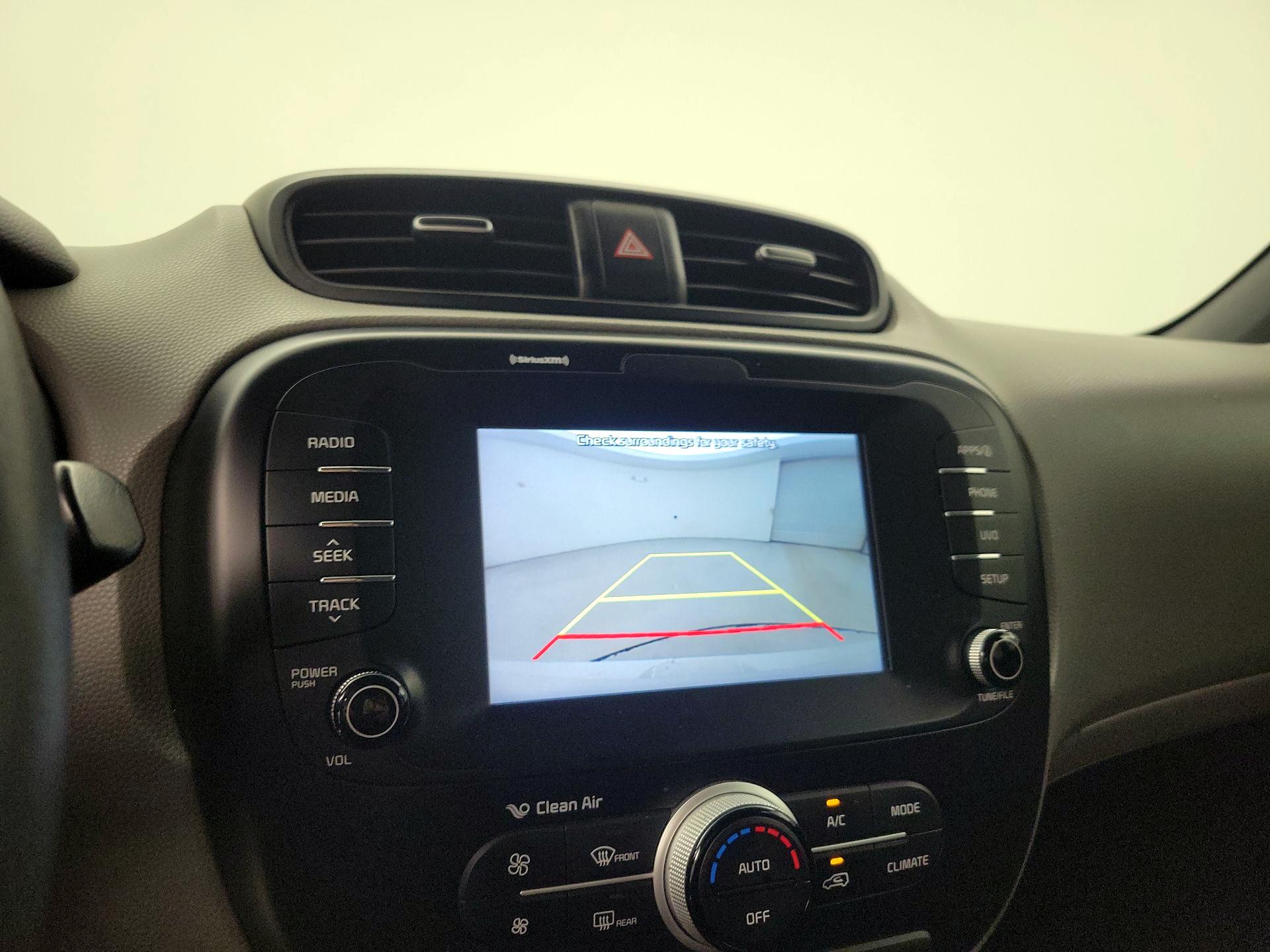 Thumbnail: 2019 Kia Soul - 14