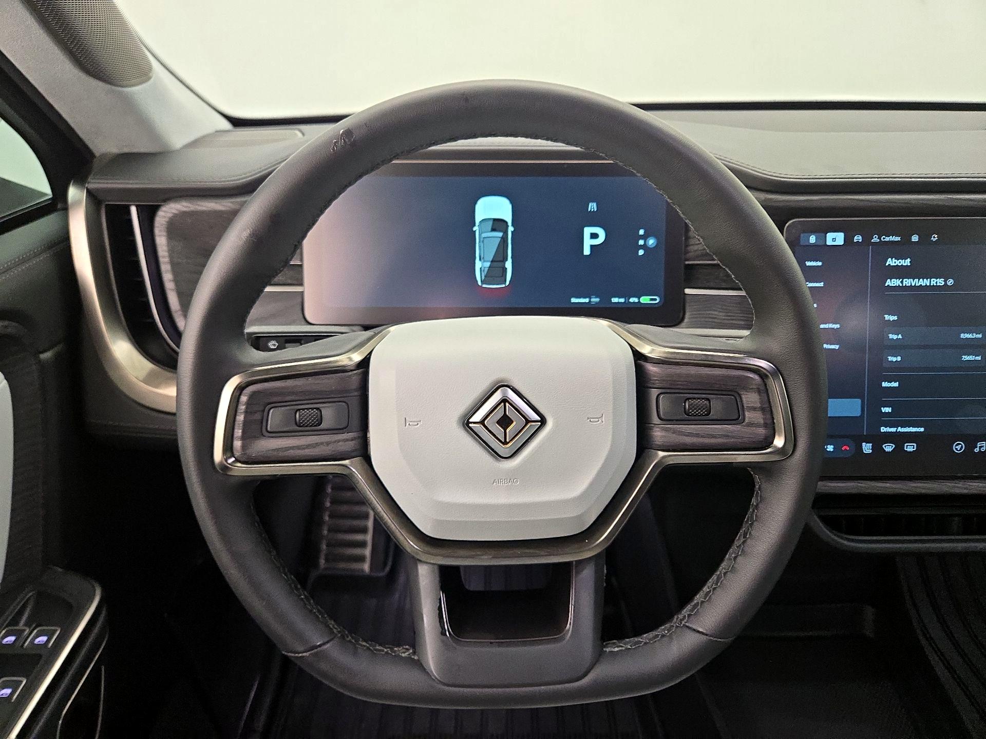 Thumbnail: 2023 Rivian R1S - 10