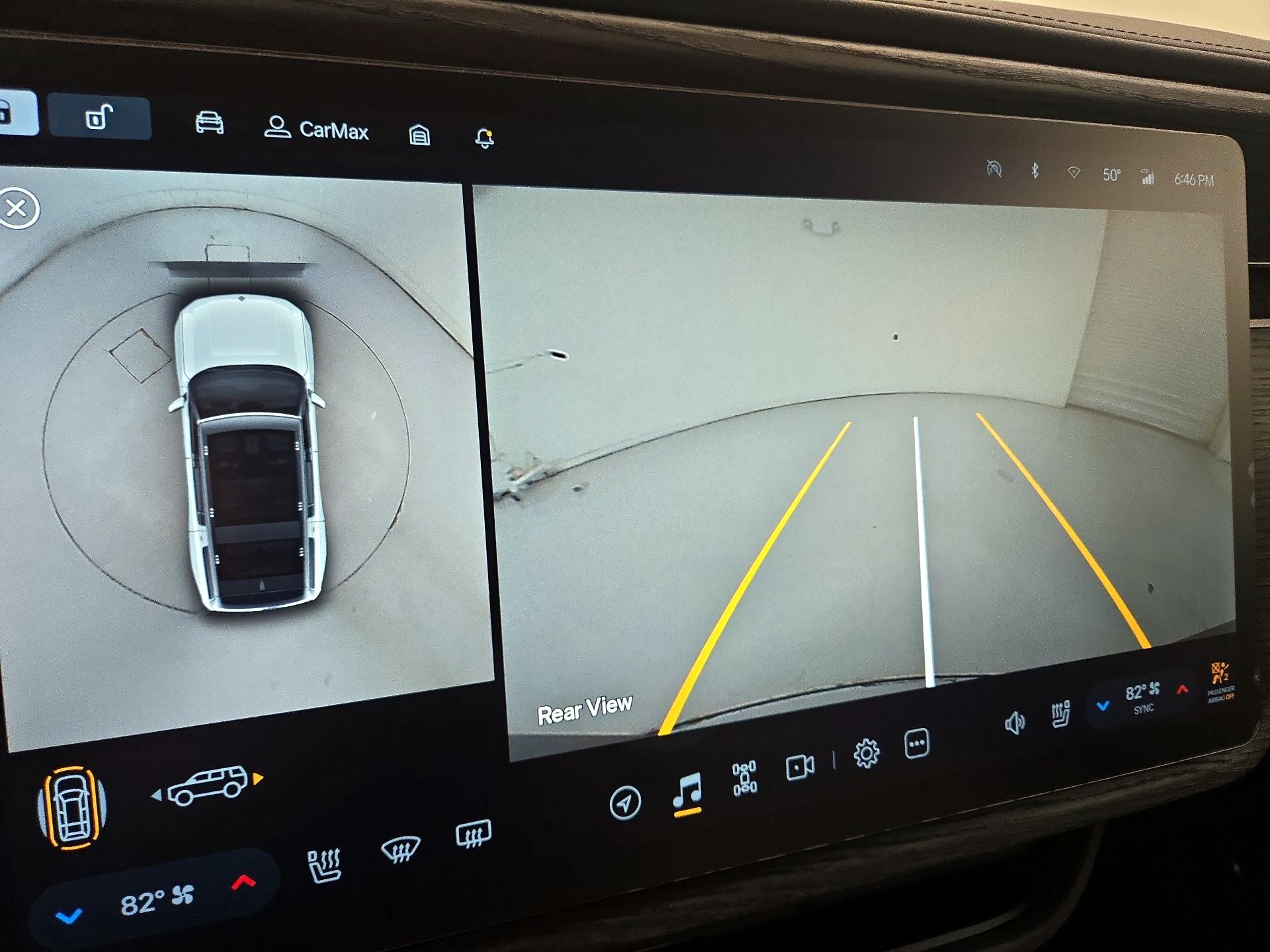 Thumbnail: 2023 Rivian R1S - 14